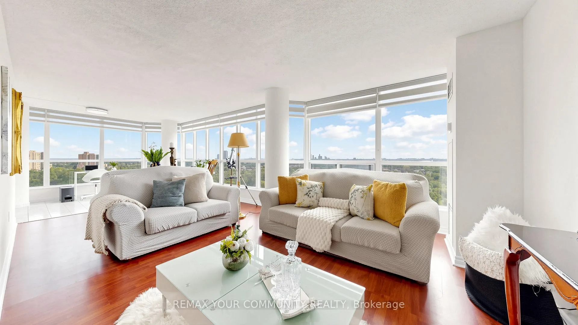 Photo 11 of Unit 1215, 1 Rowntree Road, Etobicoke, Mount Olive-Silverstone-Jamestown — HOMEH
