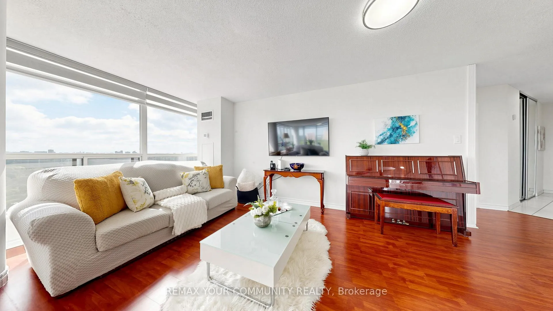Photo 14 of Unit 1215, 1 Rowntree Road, Etobicoke, Mount Olive-Silverstone-Jamestown — HOMEH