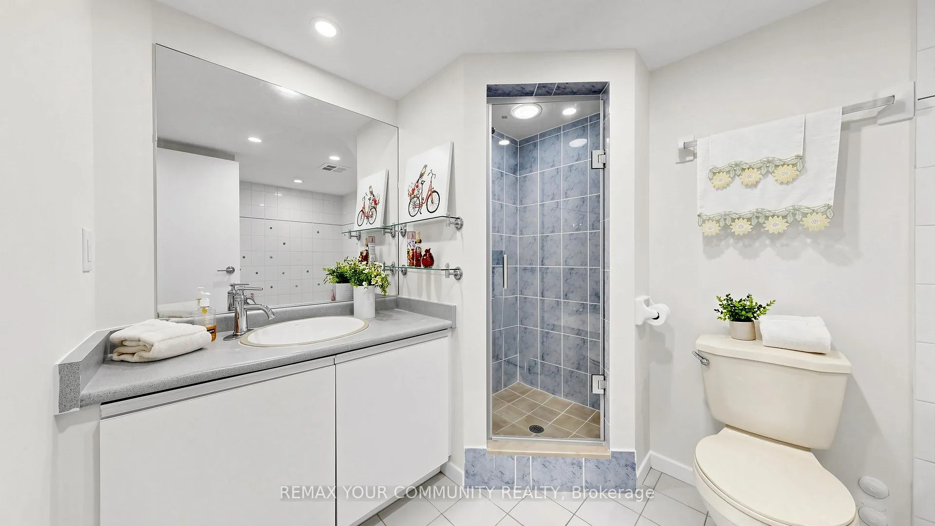 Photo 31 of Unit 1215, 1 Rowntree Road, Etobicoke, Mount Olive-Silverstone-Jamestown — HOMEH