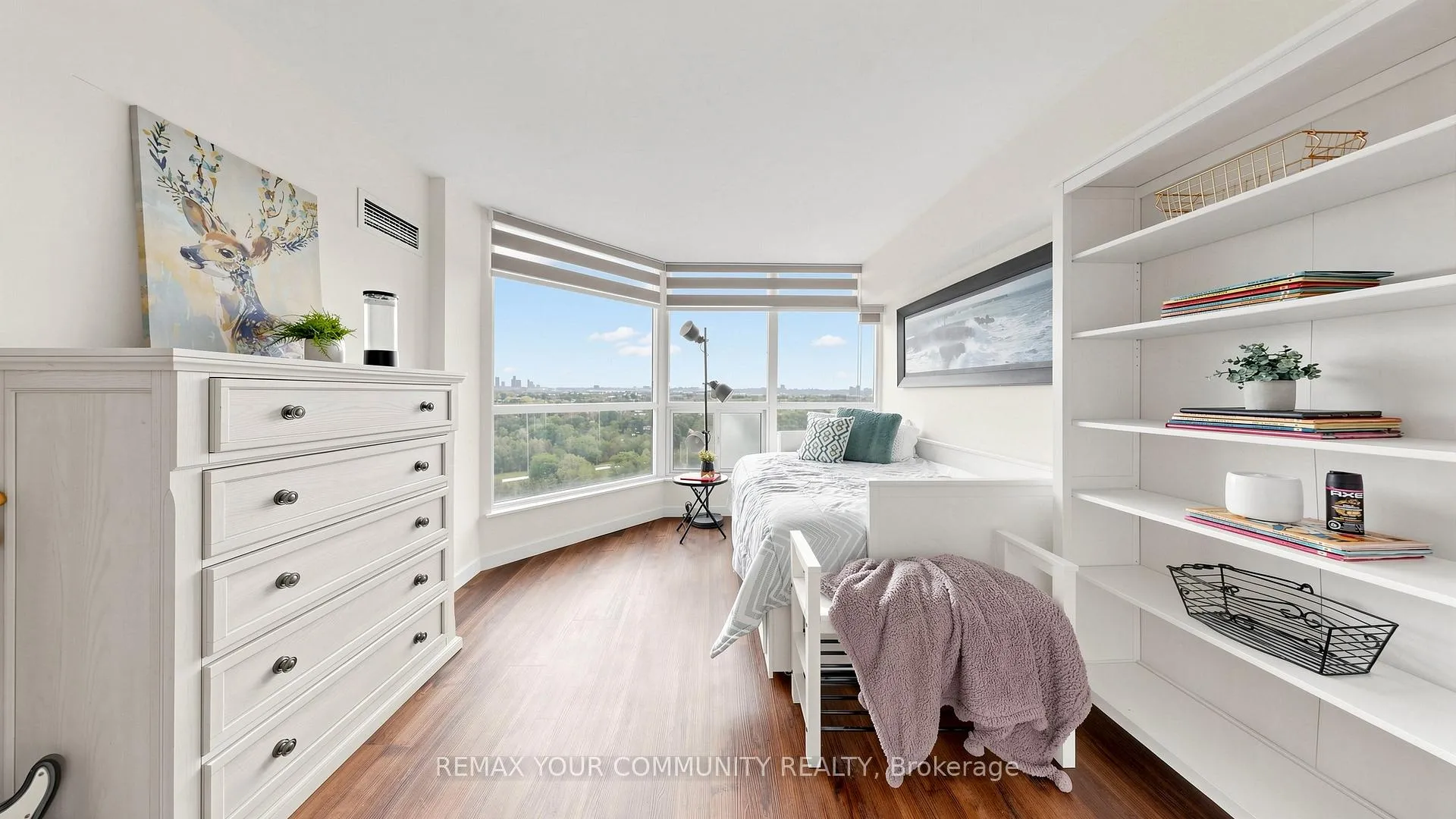 Photo 33 of Unit 1215, 1 Rowntree Road, Etobicoke, Mount Olive-Silverstone-Jamestown — HOMEH