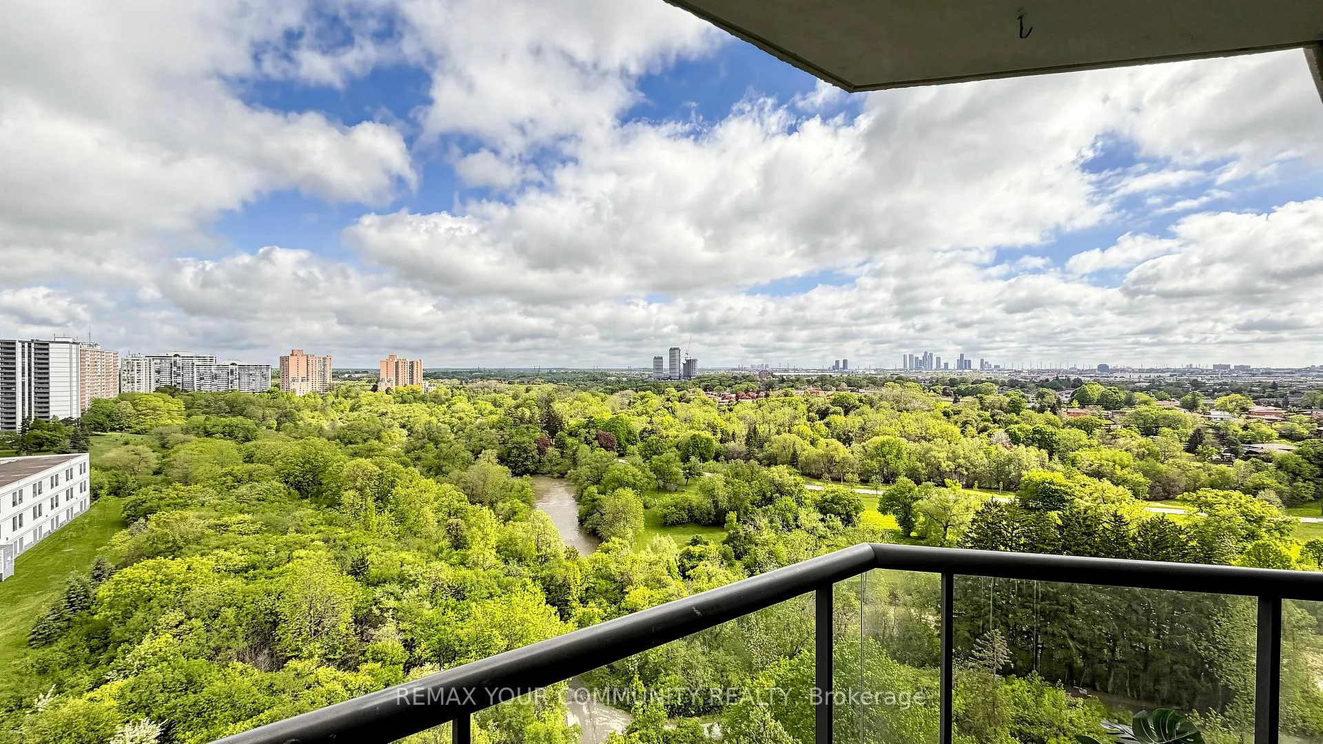 Photo 37 of Unit 1215, 1 Rowntree Road, Etobicoke, Mount Olive-Silverstone-Jamestown — HOMEH