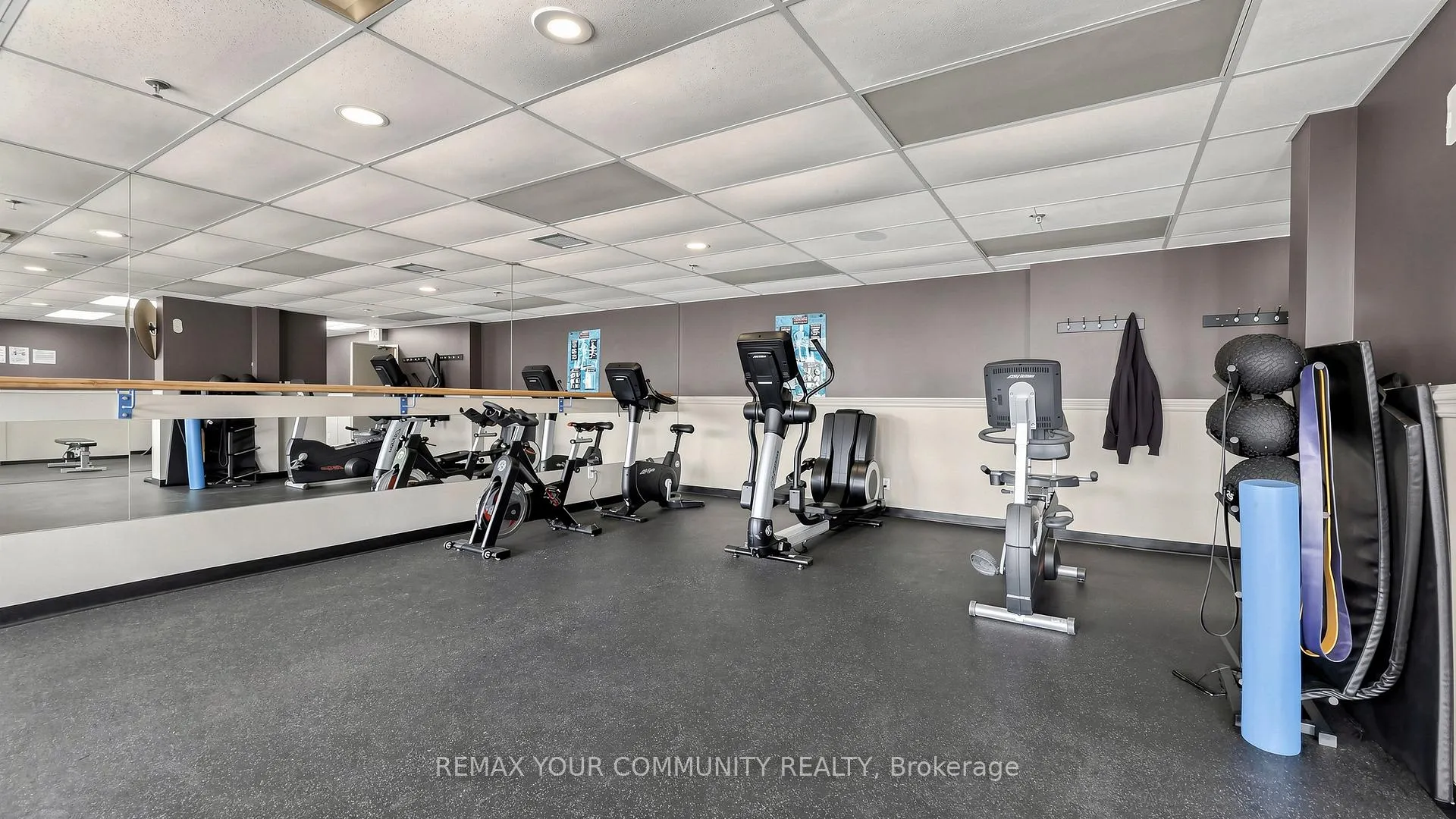 Photo 43 of Unit 1215, 1 Rowntree Road, Etobicoke, Mount Olive-Silverstone-Jamestown — HOMEH