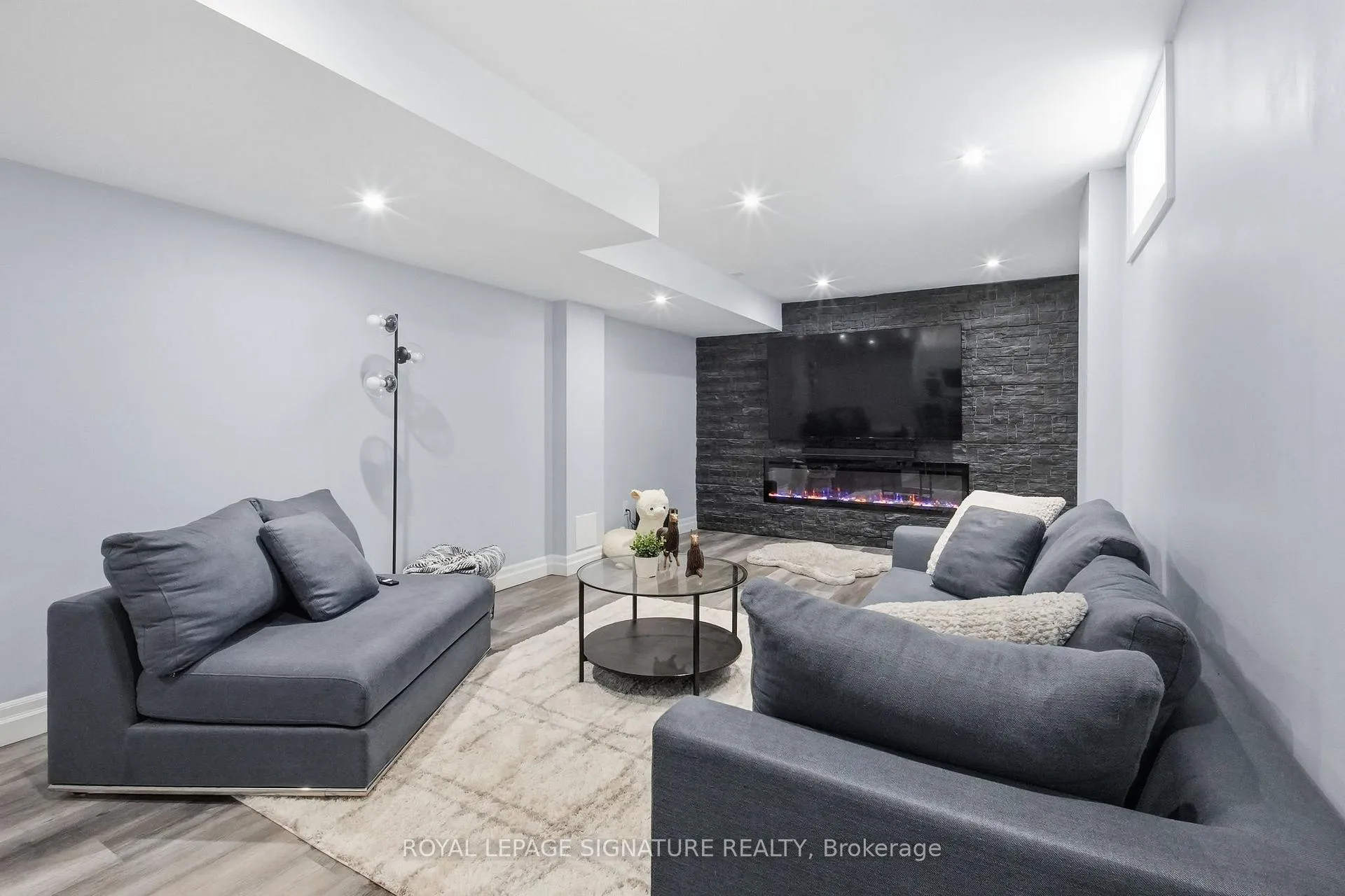 Photo 23 of 24 Fred Mason Street, Georgina, Keswick South — HOMEH