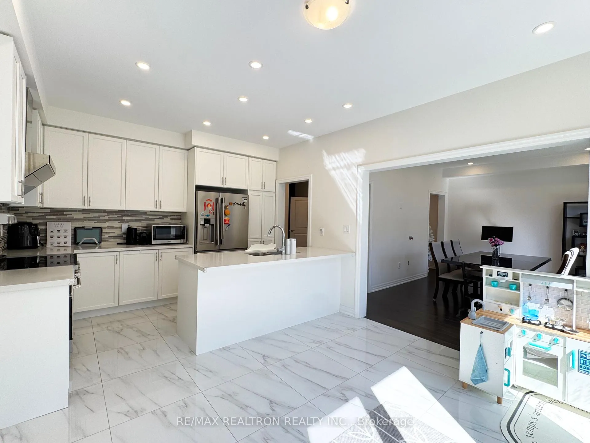 Photo 7 of 7 Crofting Crescent, Markham, Wismer — HOMEH