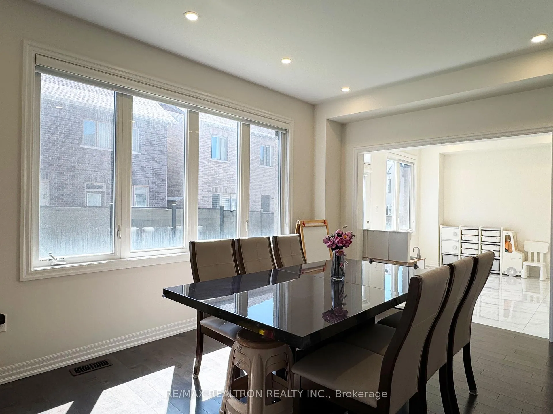 Photo 12 of 7 Crofting Crescent, Markham, Wismer — HOMEH