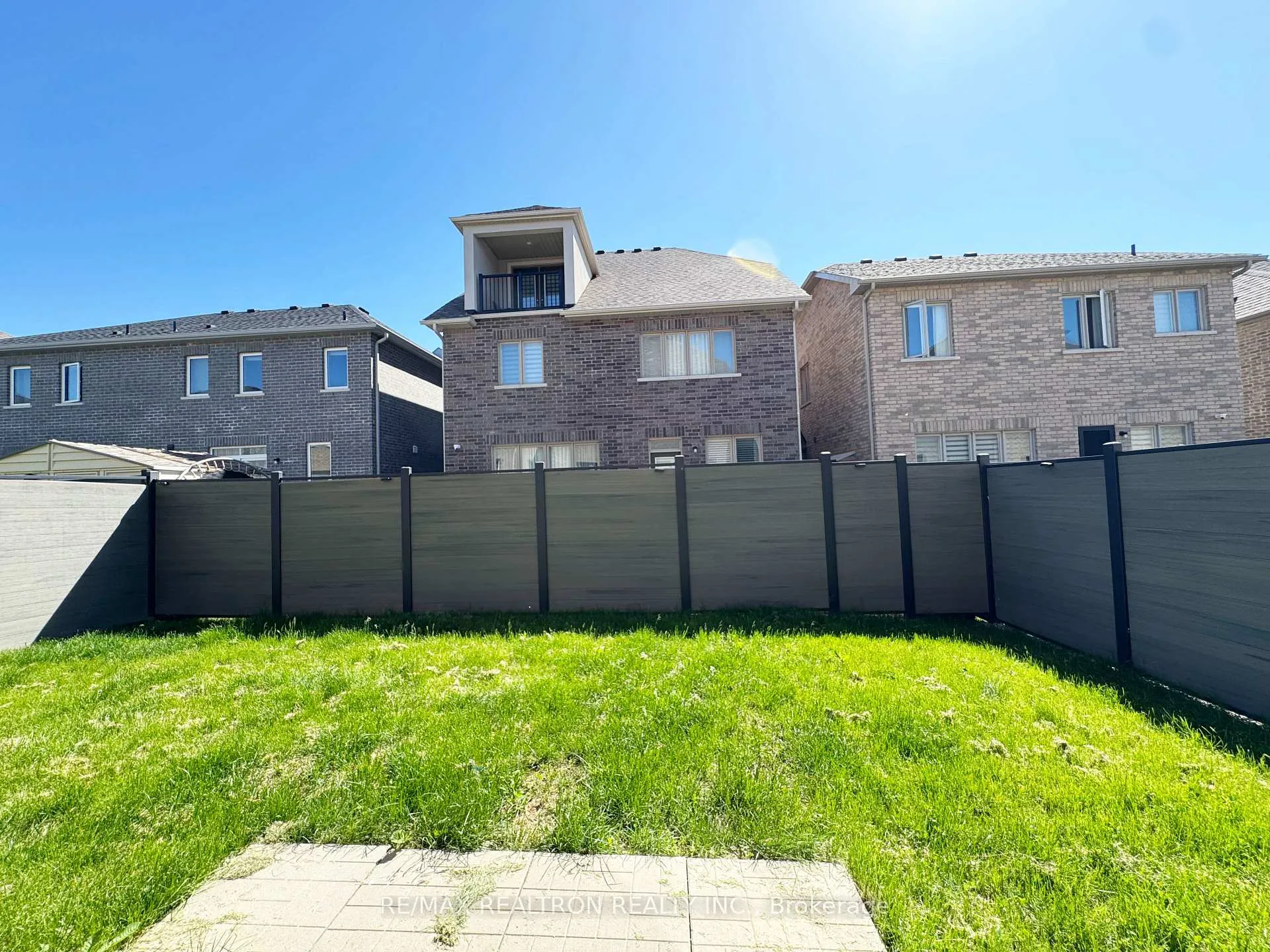 Photo 15 of 7 Crofting Crescent, Markham, Wismer — HOMEH