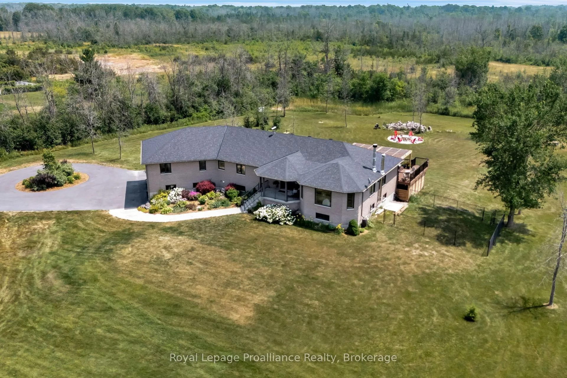 Photo 3 of 6282 County Road 2, Loyalist, Lennox and Addington - South — HOMEH