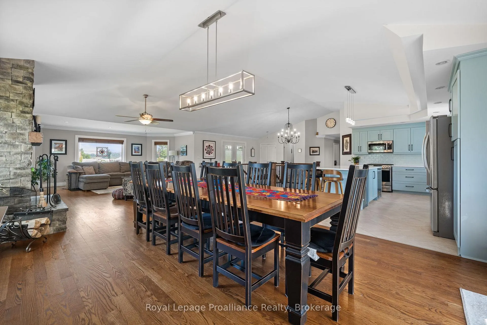Photo 11 of 6282 County Road 2, Loyalist, Lennox and Addington - South — HOMEH