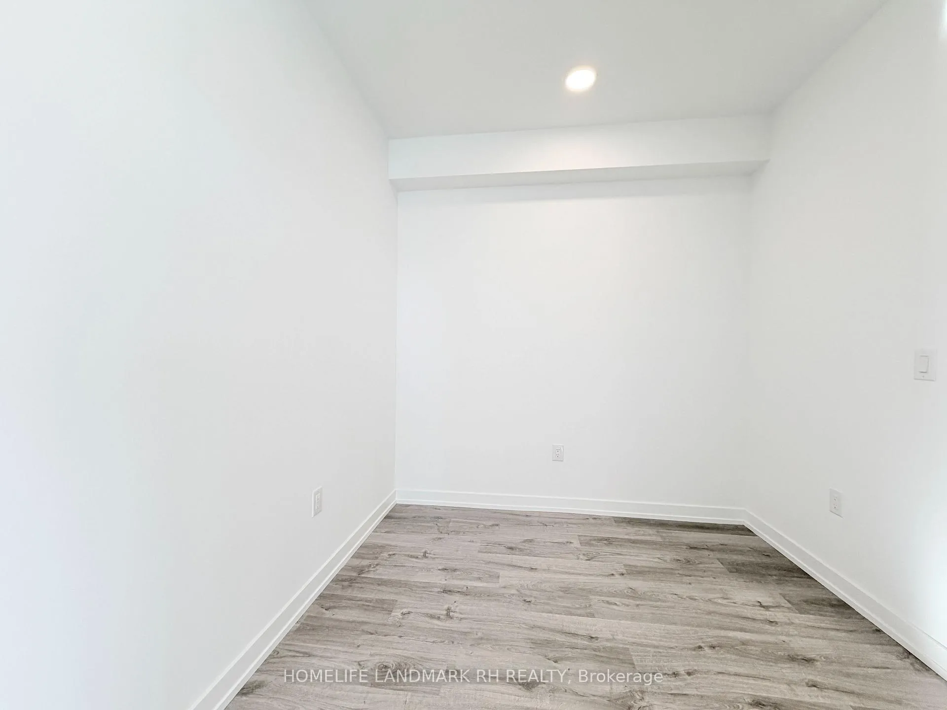 Photo 12 of Unit 1003, 9763 Markham Road, Markham, Greensborough — HOMEH