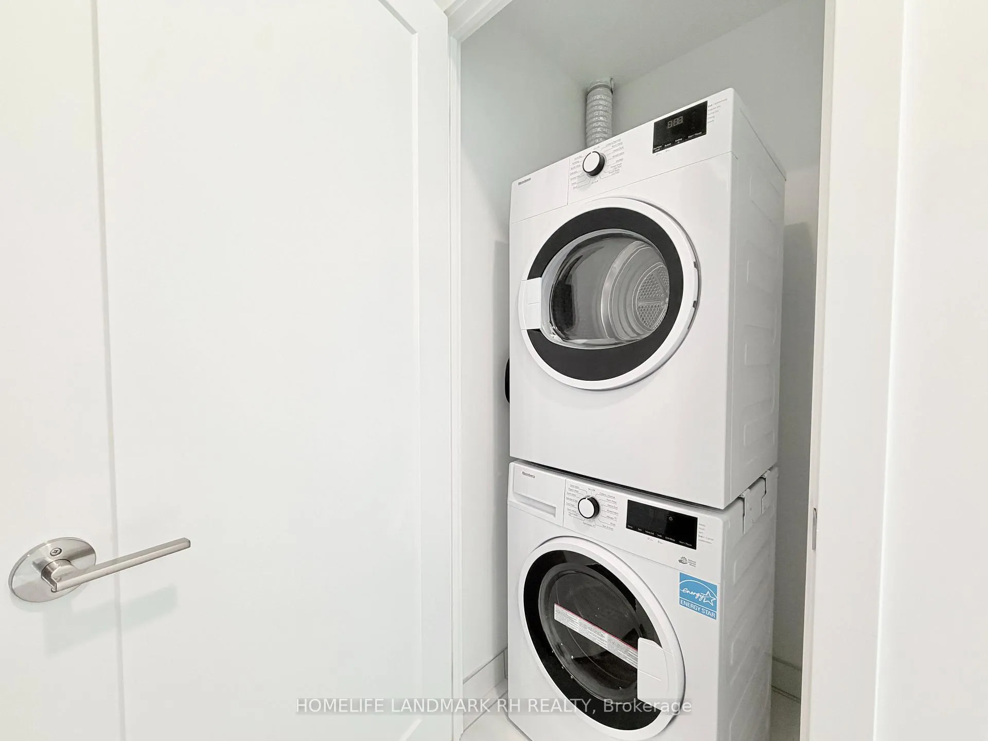 Photo 13 of Unit 1003, 9763 Markham Road, Markham, Greensborough — HOMEH