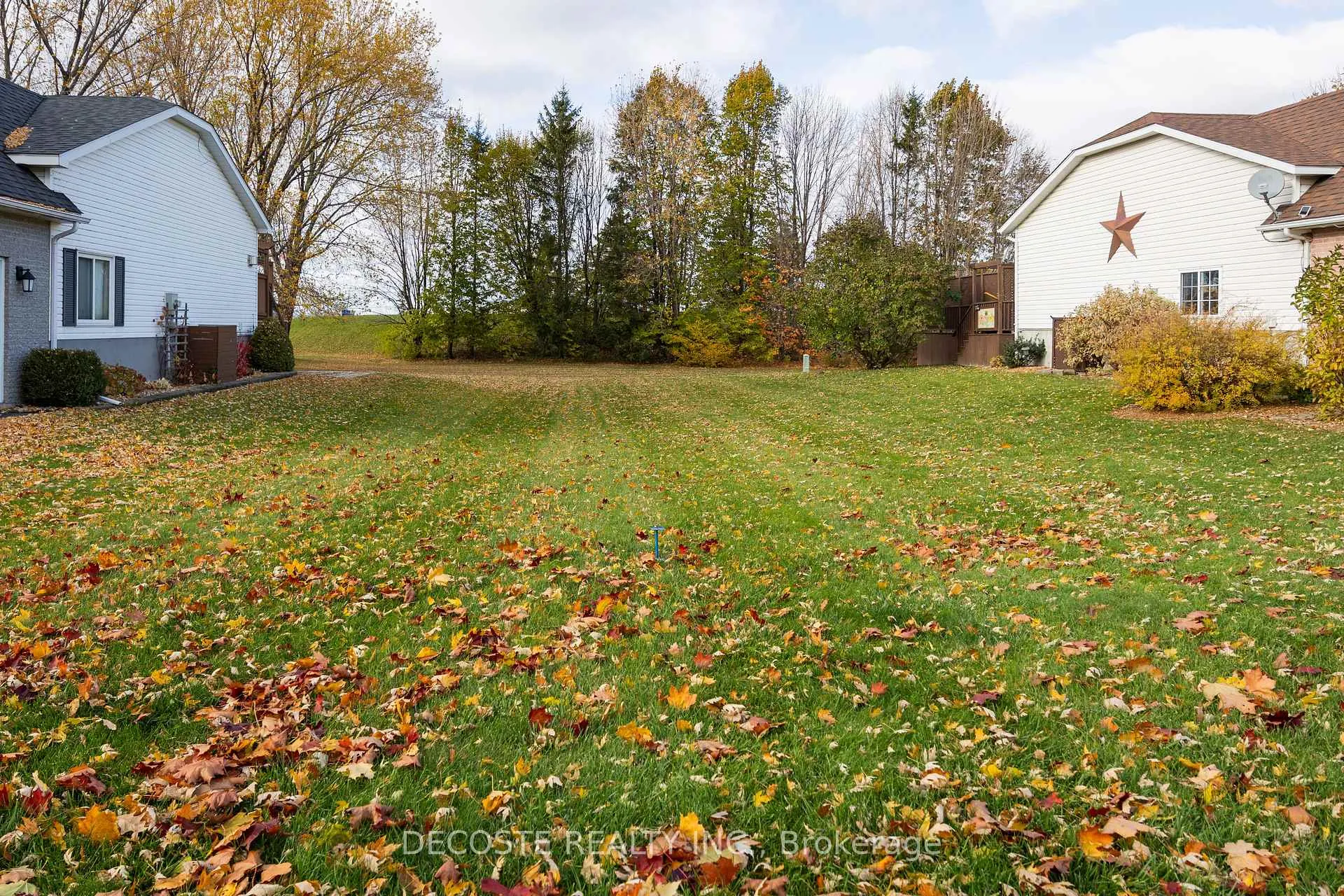 Photo 2 of McNaughton Court, South Glengarry, South Glengarry (Lancaster) Twp — HOMEH