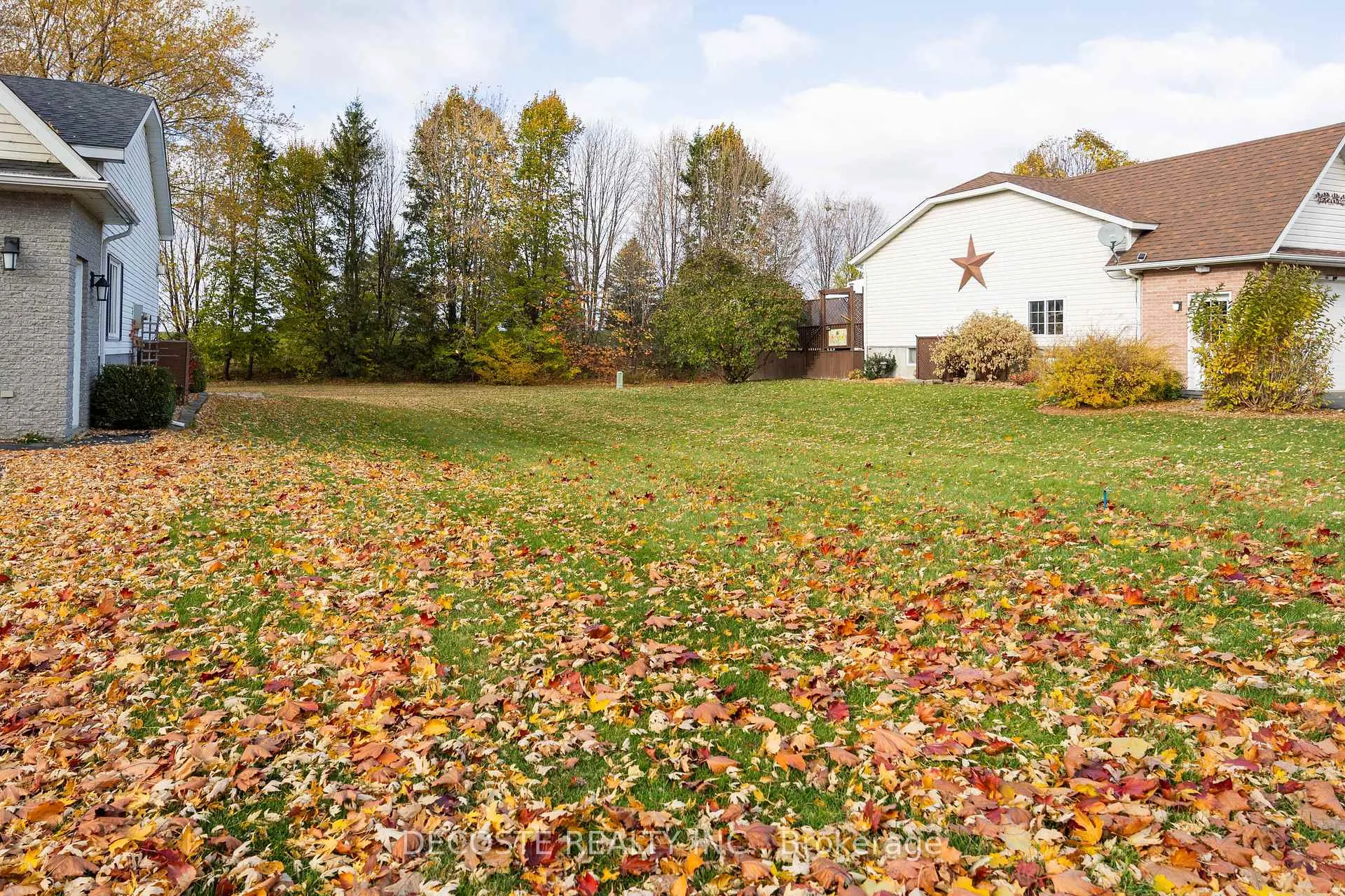 Photo 3 of McNaughton Court, South Glengarry, South Glengarry (Lancaster) Twp — HOMEH