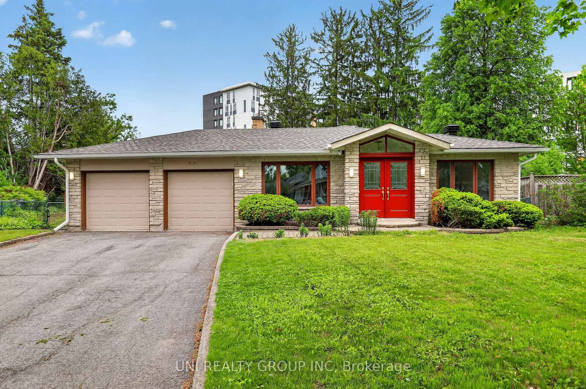 Photo 1 of 2554 Egan Road, Ottawa, Mooneys Bay/Riverside Park — HOMEH