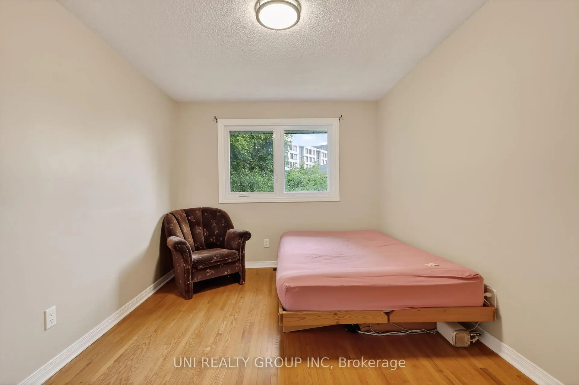 Photo 20 of 2554 Egan Road, Ottawa, Mooneys Bay/Riverside Park — HOMEH