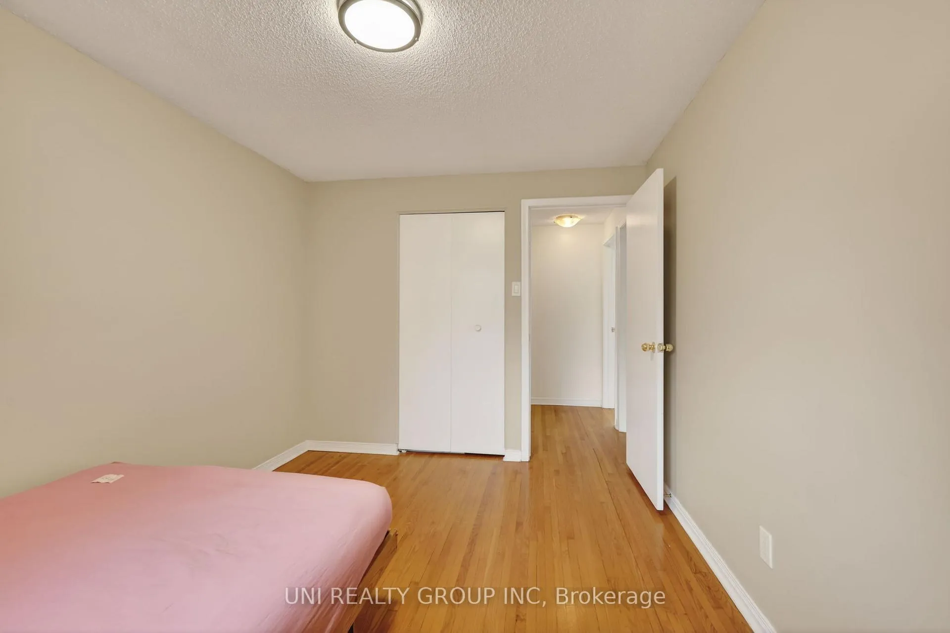 Photo 21 of 2554 Egan Road, Ottawa, Mooneys Bay/Riverside Park — HOMEH