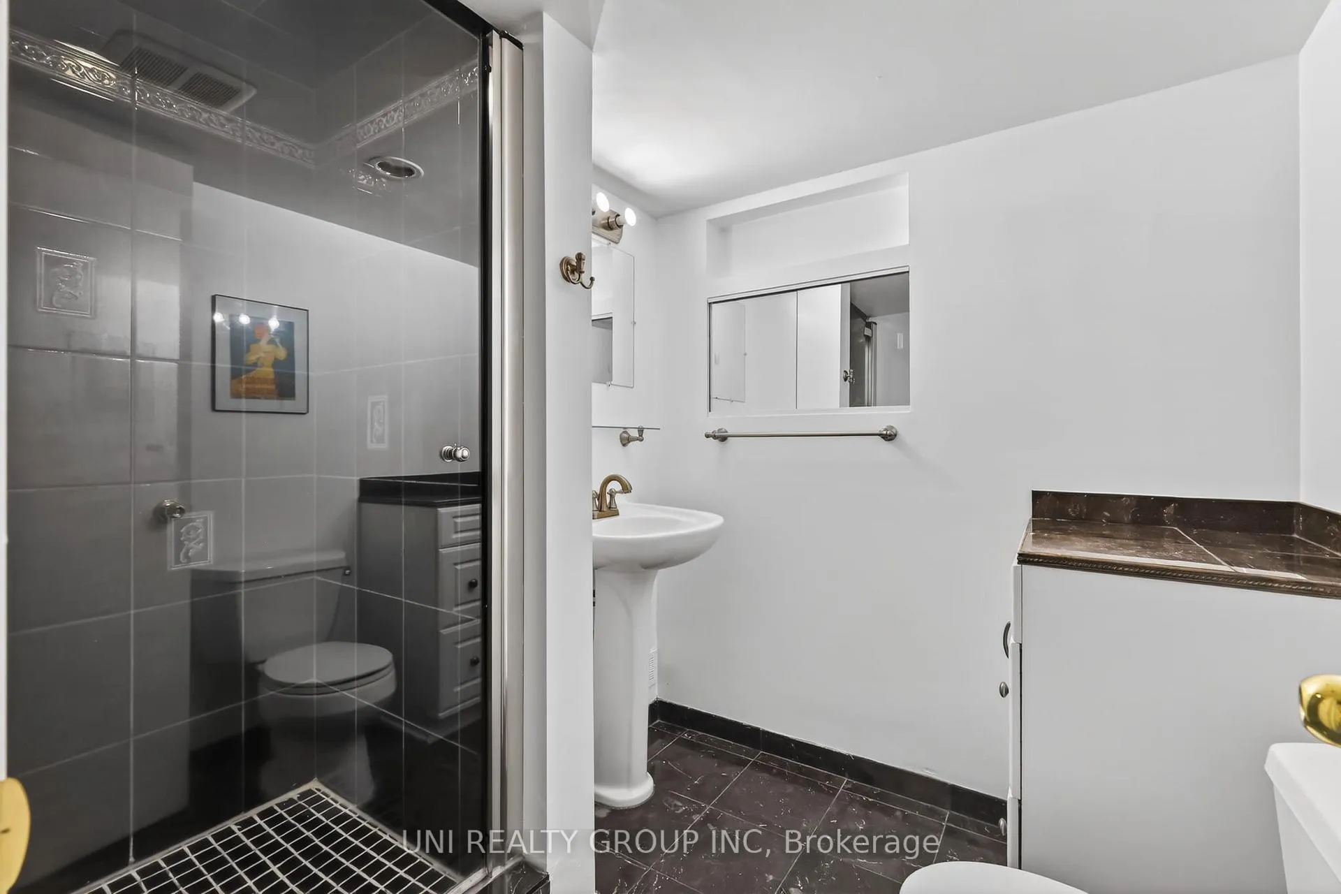 Photo 24 of 2554 Egan Road, Ottawa, Mooneys Bay/Riverside Park — HOMEH