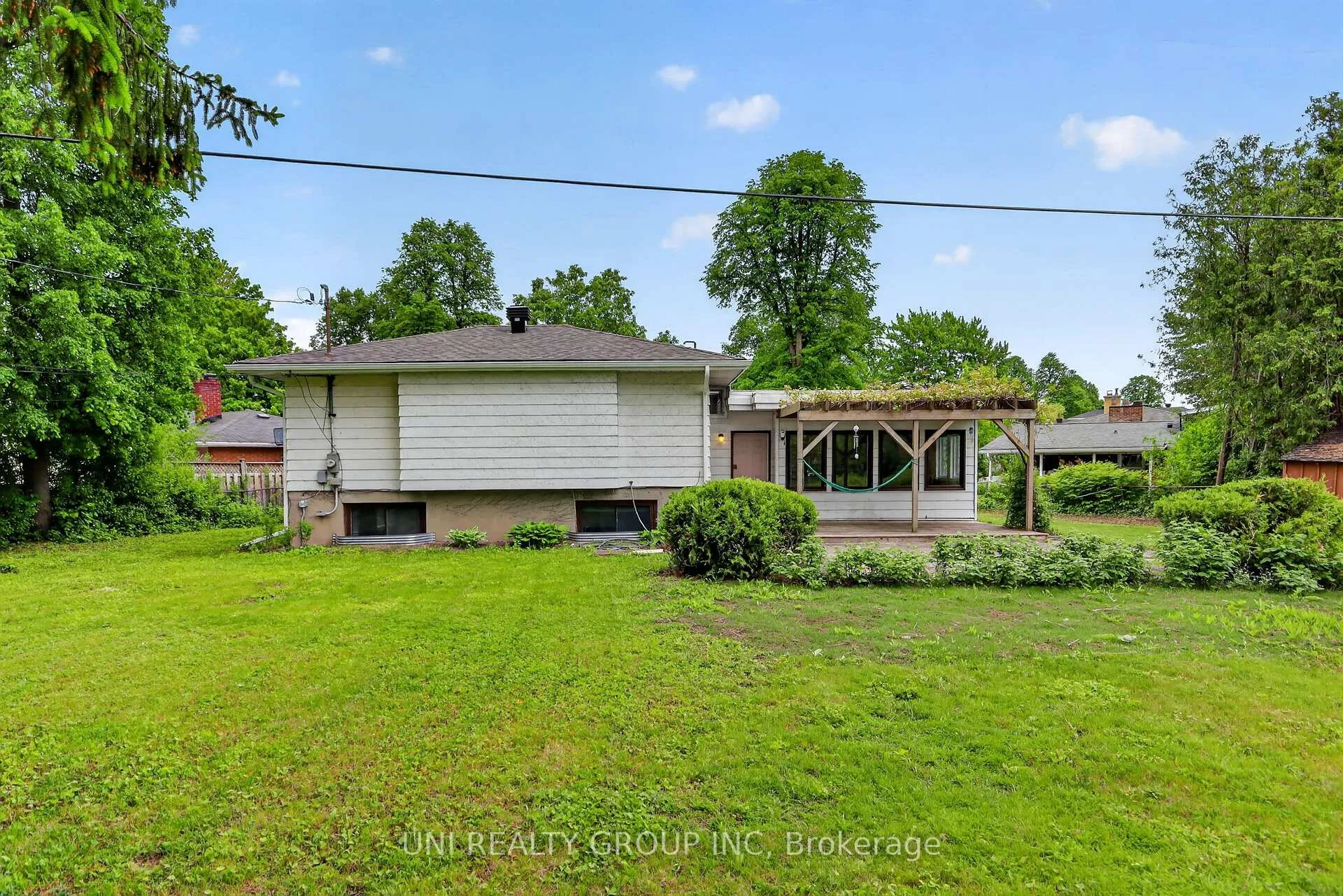 Photo 34 of 2554 Egan Road, Ottawa, Mooneys Bay/Riverside Park — HOMEH