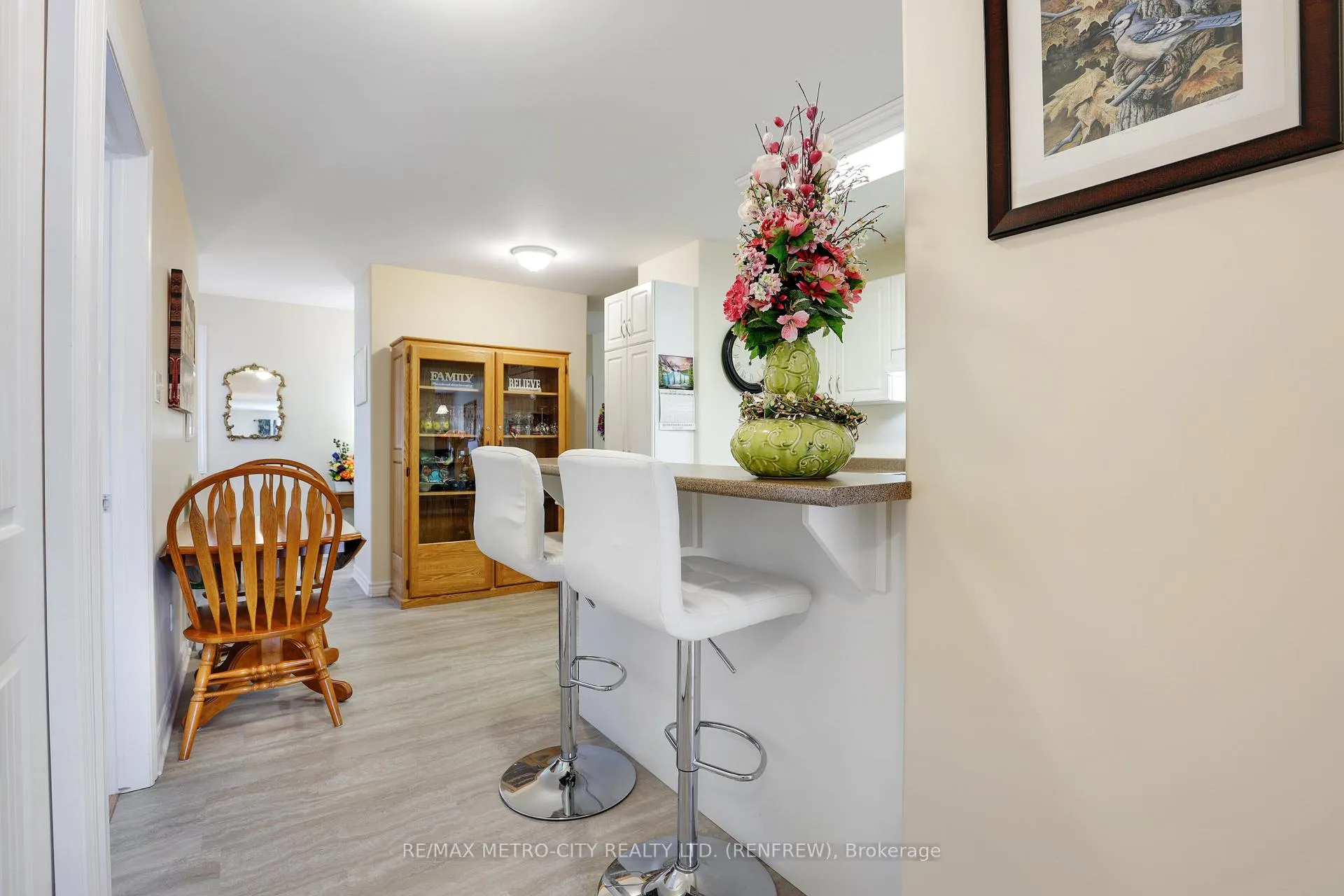 Photo 10 of 178 Elk Street, Renfrew — HOMEH