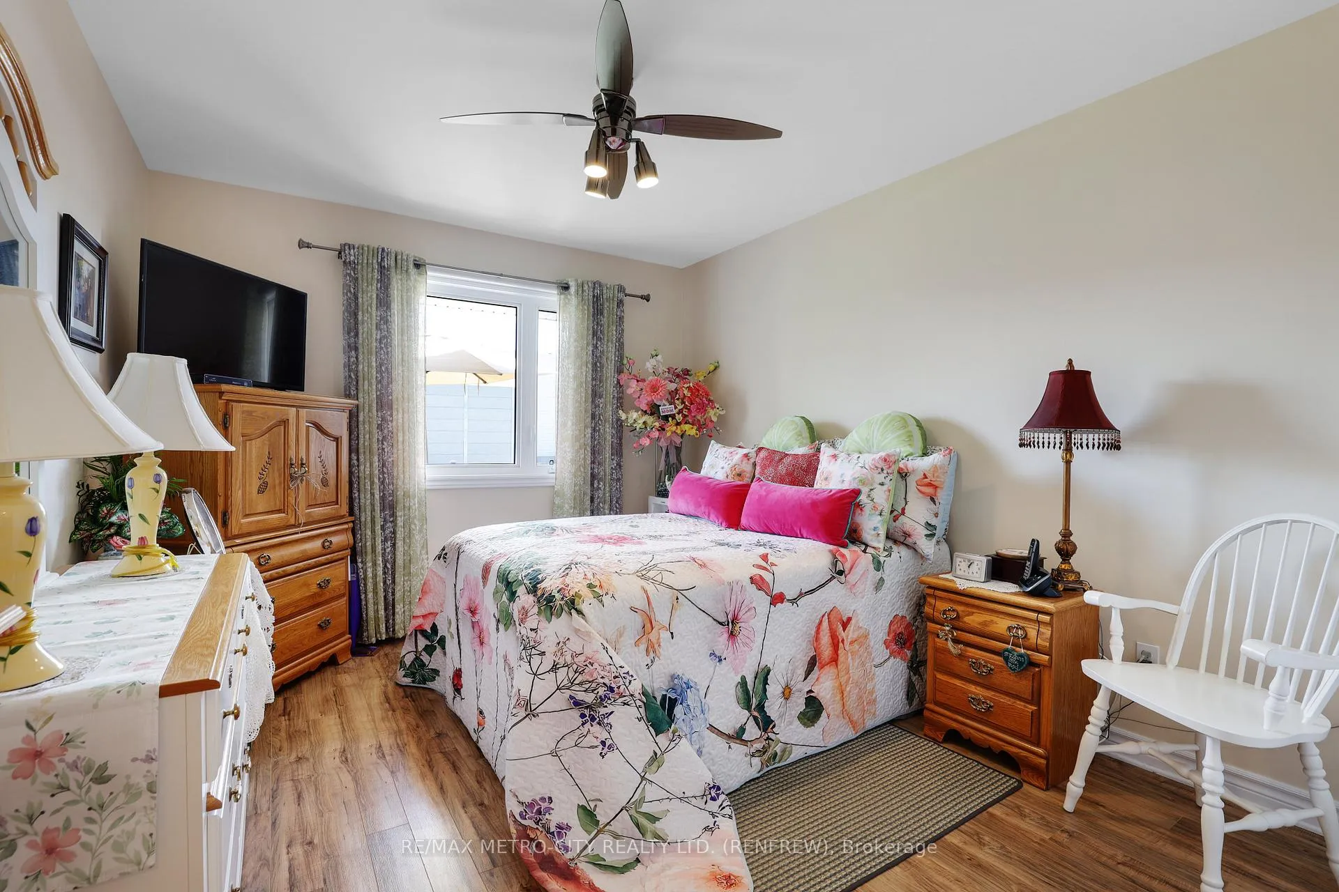 Photo 25 of 178 Elk Street, Renfrew — HOMEH