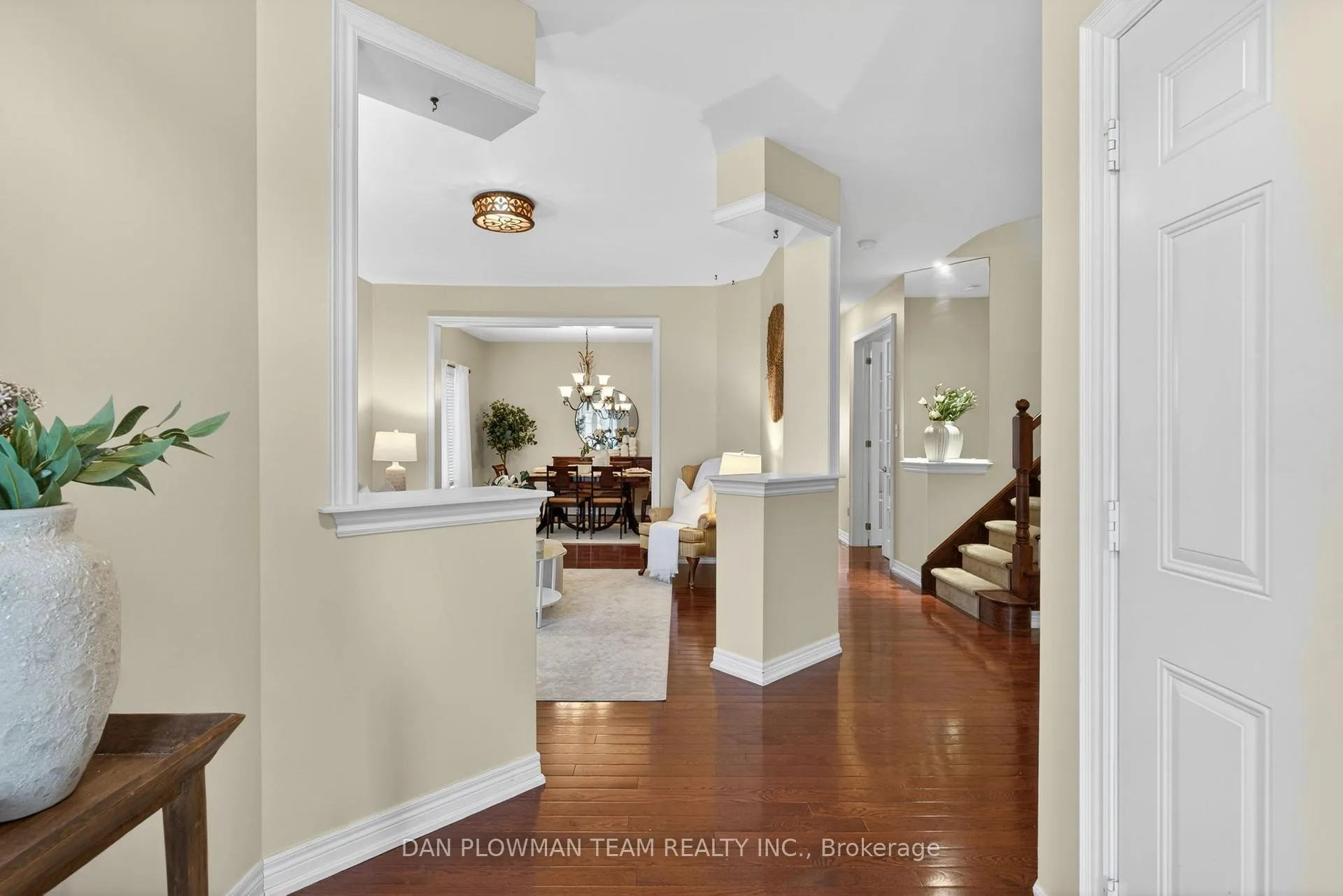 Photo 4 of 1609 Badgley Drive, Oshawa, Taunton — HOMEH