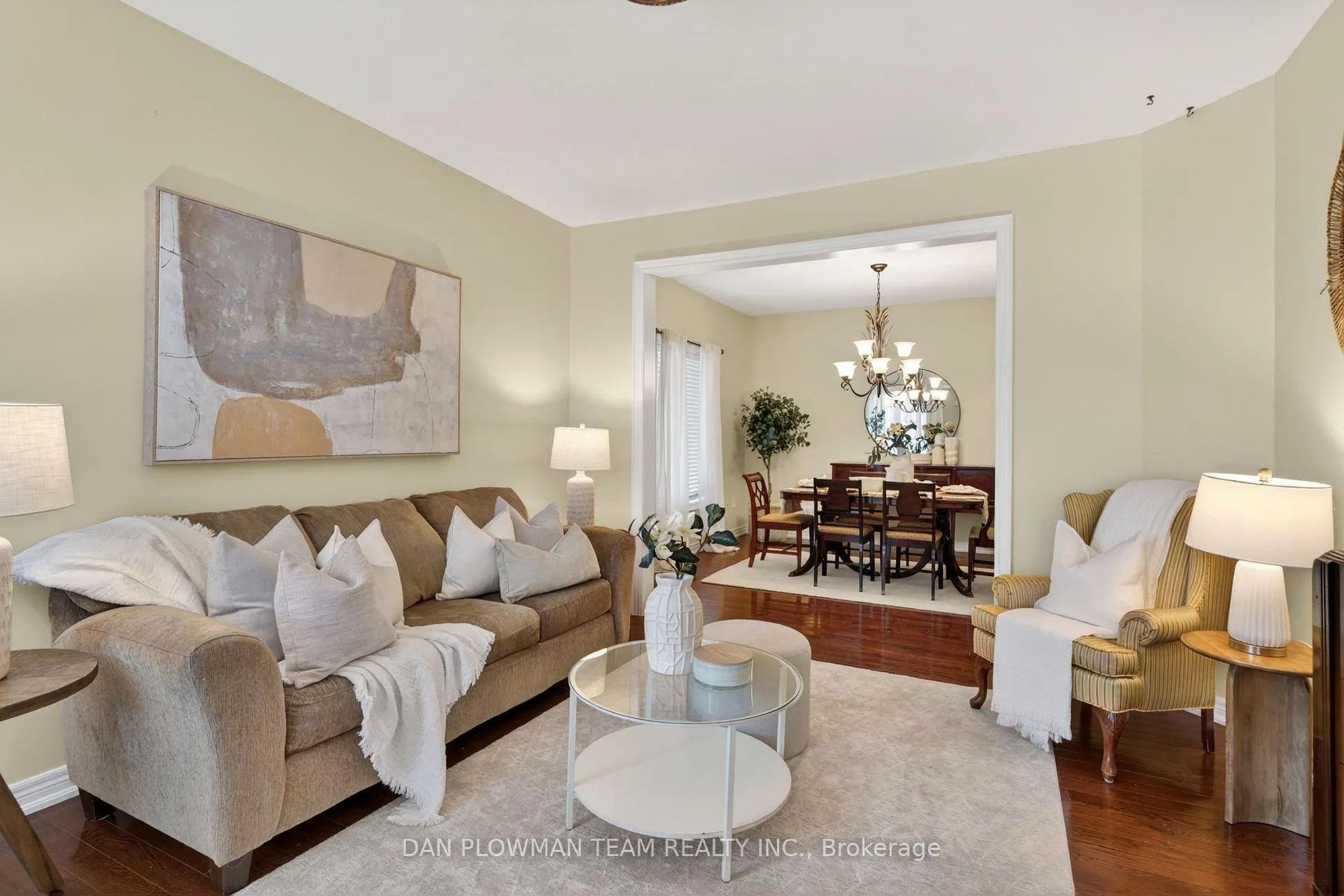 Photo 5 of 1609 Badgley Drive, Oshawa, Taunton — HOMEH