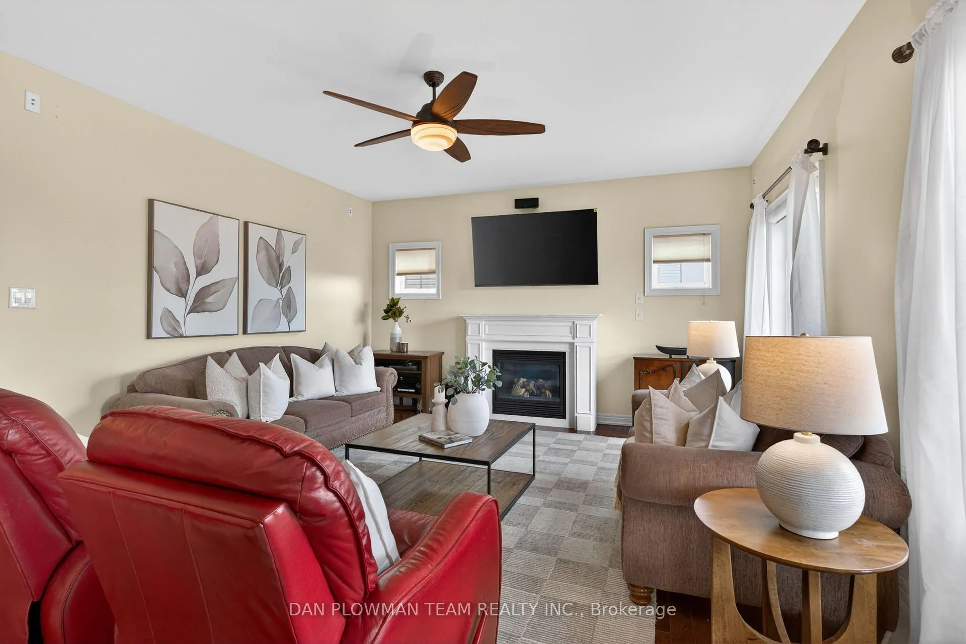 Photo 13 of 1609 Badgley Drive, Oshawa, Taunton — HOMEH
