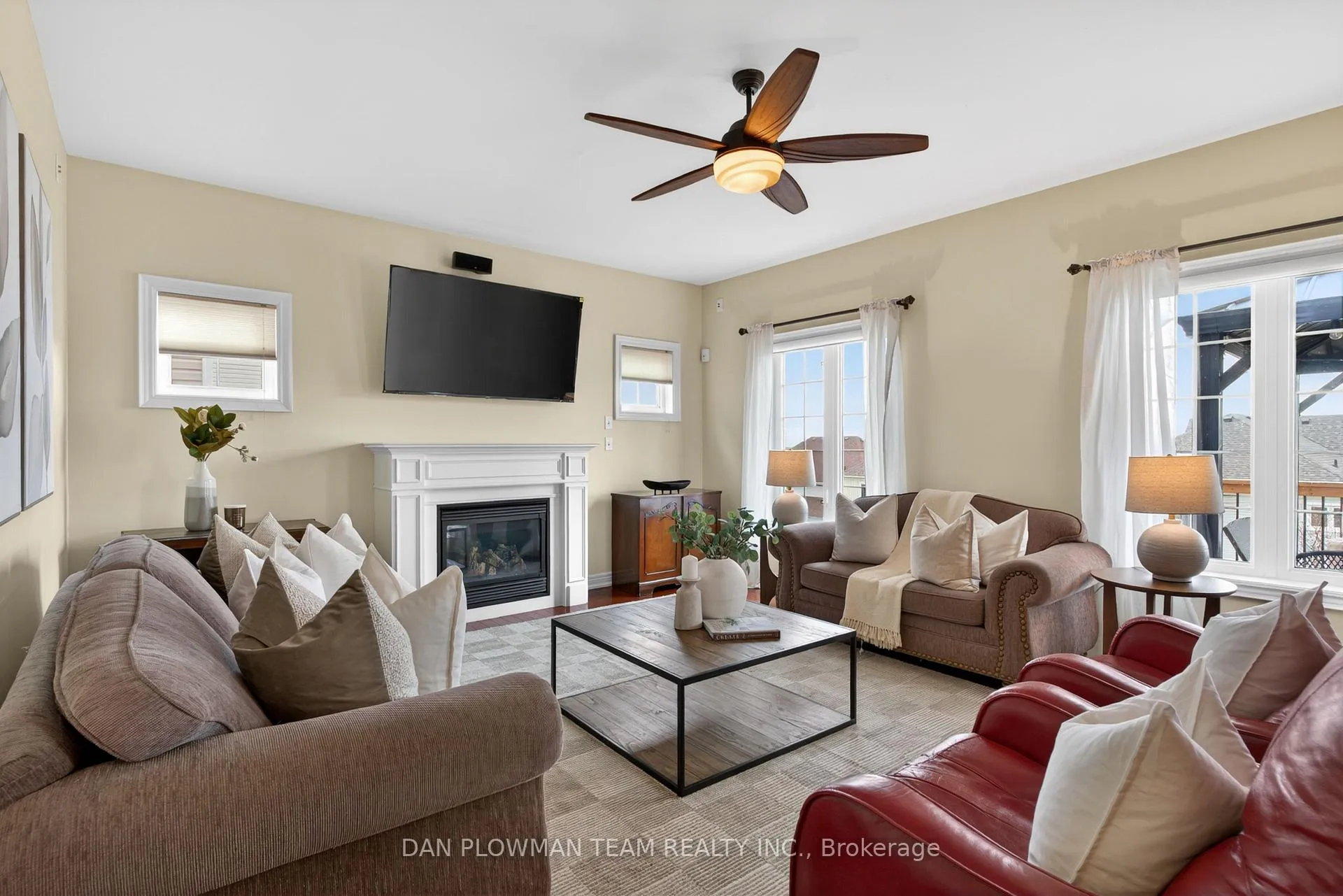 Photo 14 of 1609 Badgley Drive, Oshawa, Taunton — HOMEH