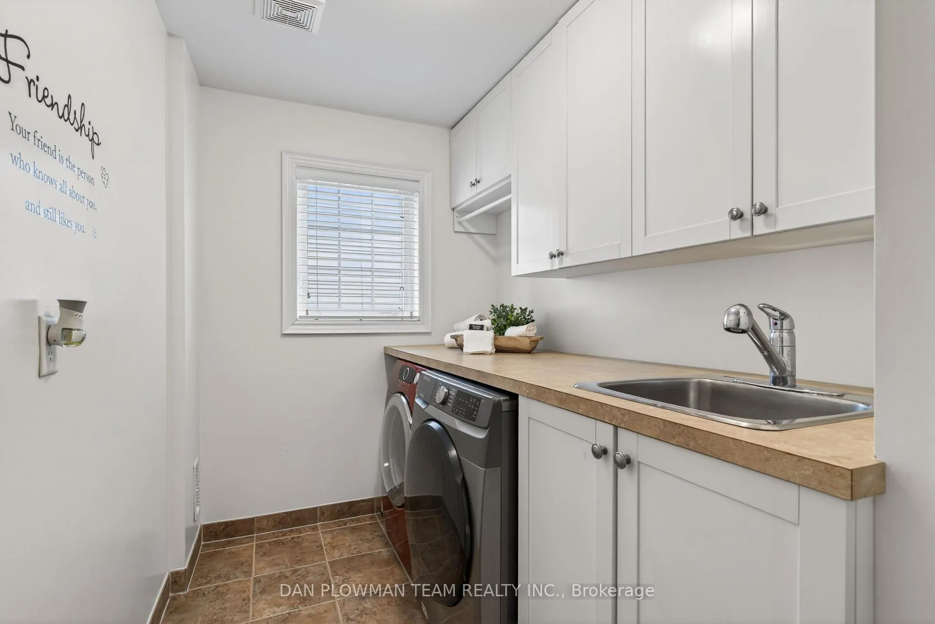Photo 20 of 1609 Badgley Drive, Oshawa, Taunton — HOMEH