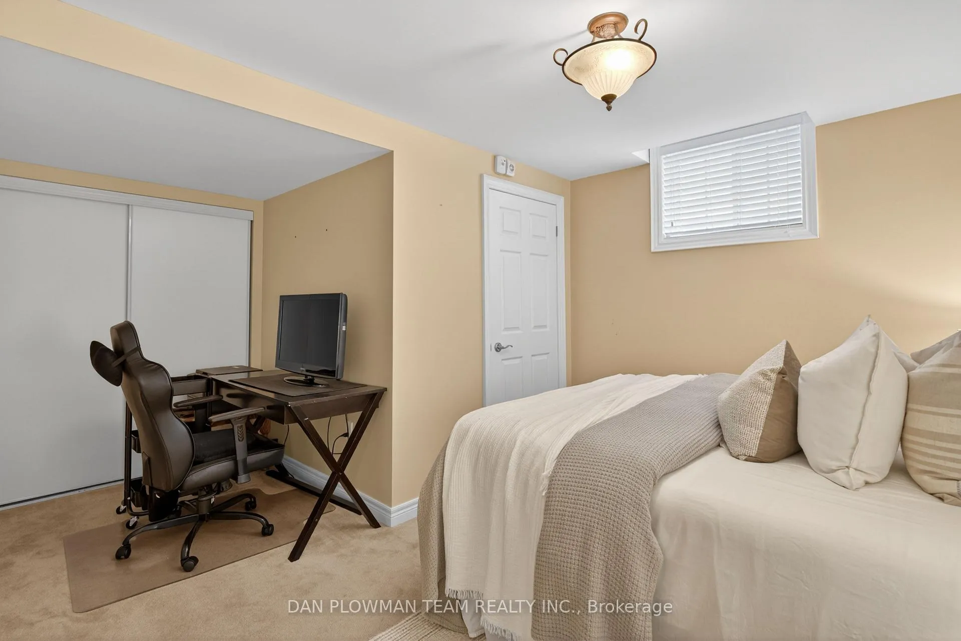 Photo 31 of 1609 Badgley Drive, Oshawa, Taunton — HOMEH