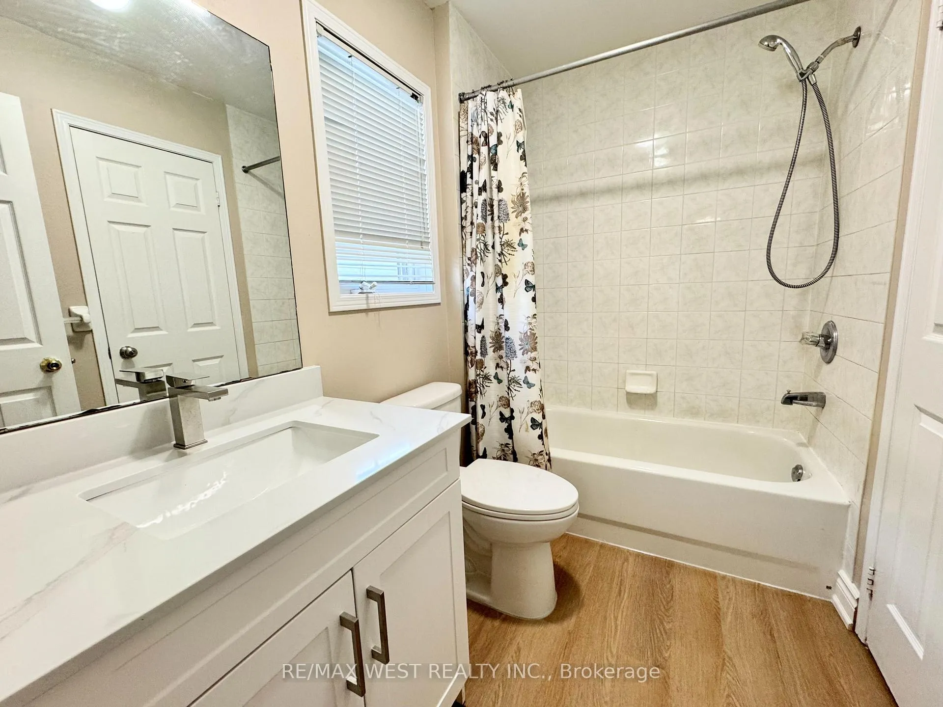 Photo 14 of 269 Pressed Brick Drive, Brampton, Brampton North — HOMEH