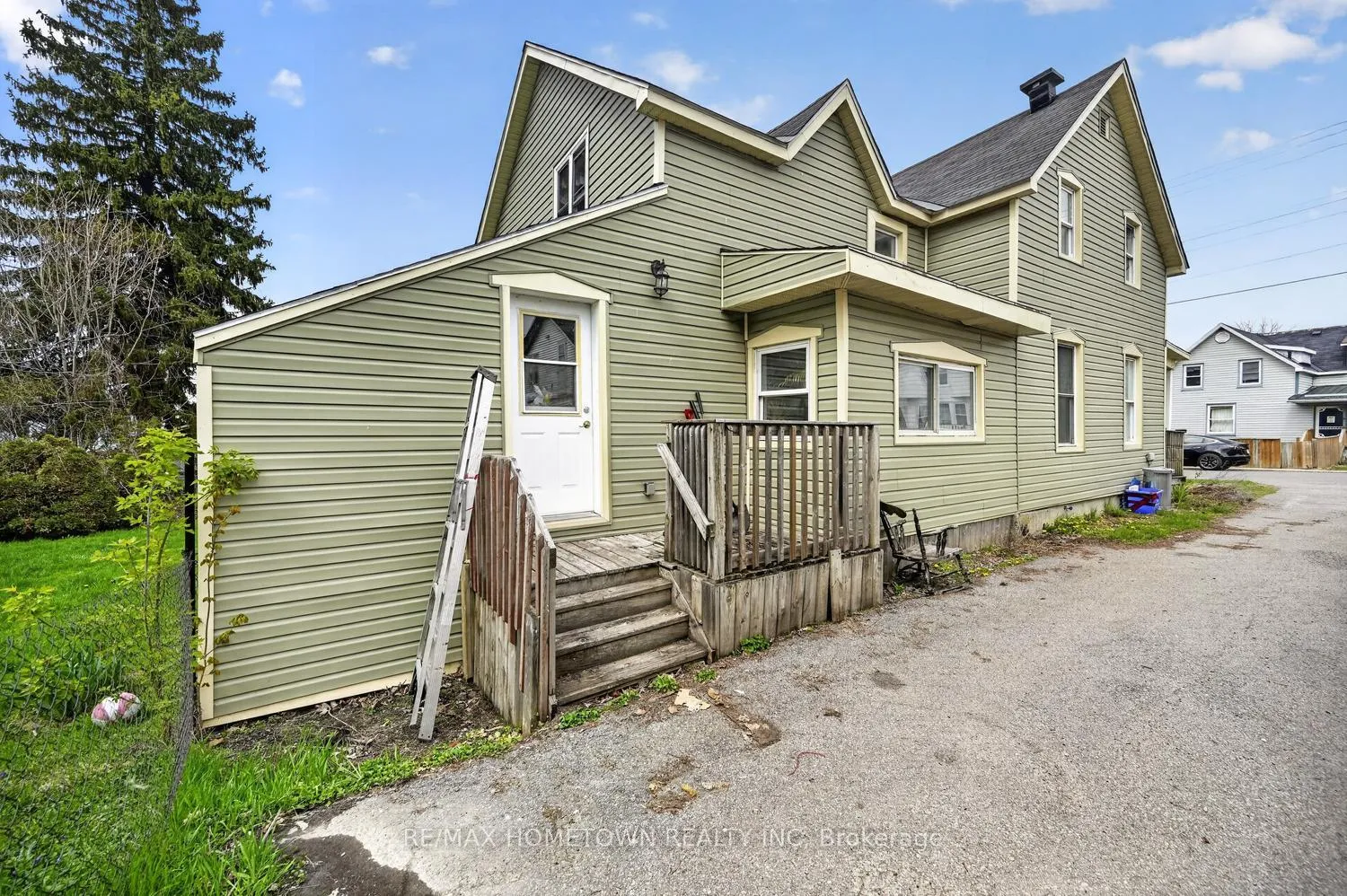 Photo 4 of 24 William Street, Edwardsburgh/Cardinal, Town of Cardinal — HOMEH