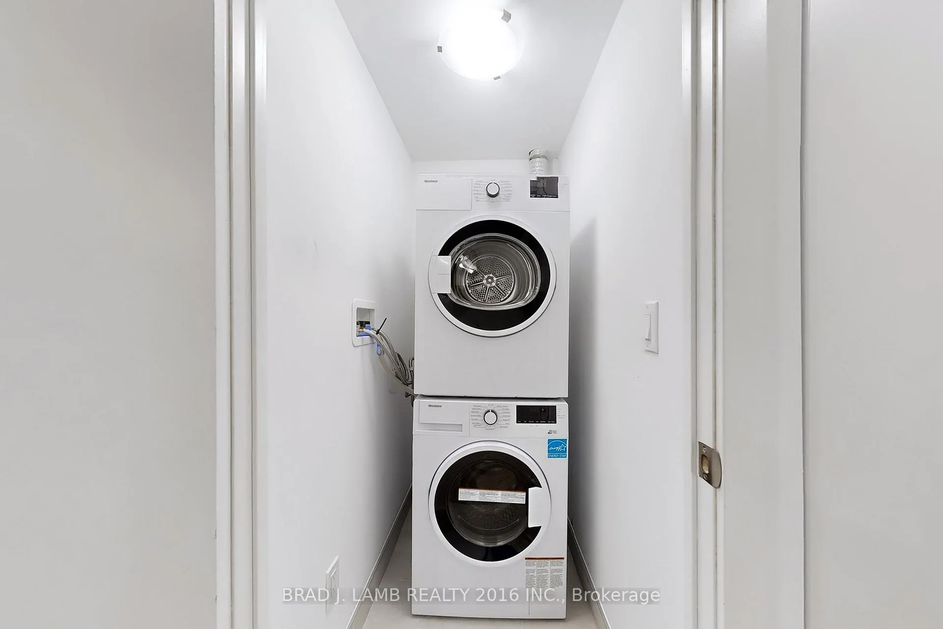 Photo 7 of Unit 501, 47 Mutual Street, Toronto, Church-Yonge Corridor — HOMEH