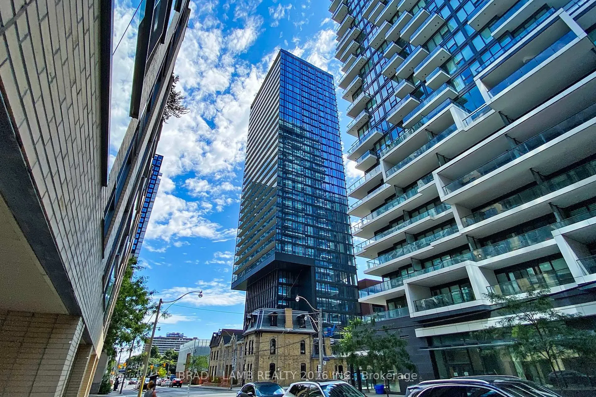 Photo 8 of Unit 501, 47 Mutual Street, Toronto, Church-Yonge Corridor — HOMEH