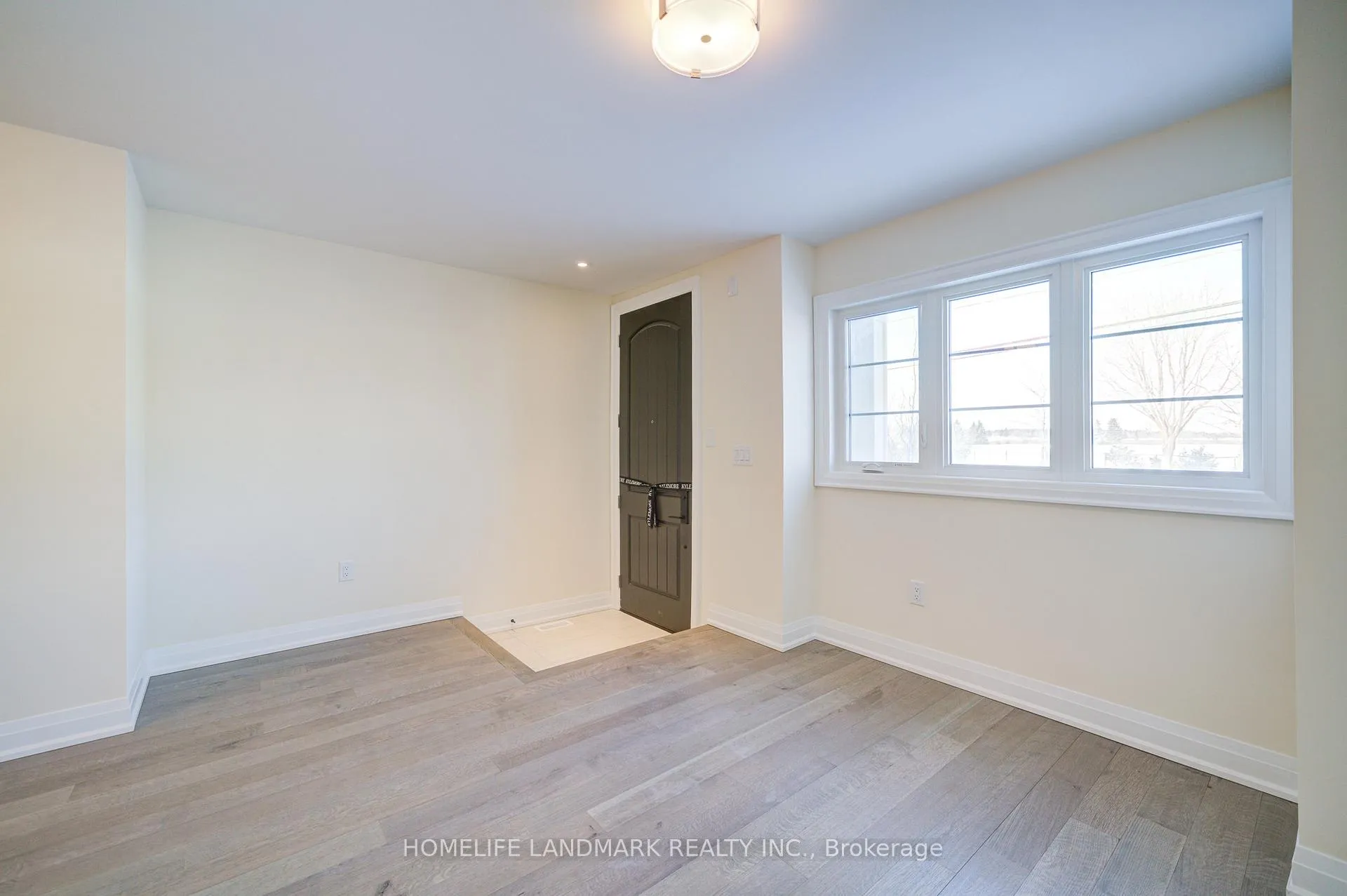 Photo 5 of 4285 Major Mackenzie Drive E, Markham, Angus Glen — HOMEH