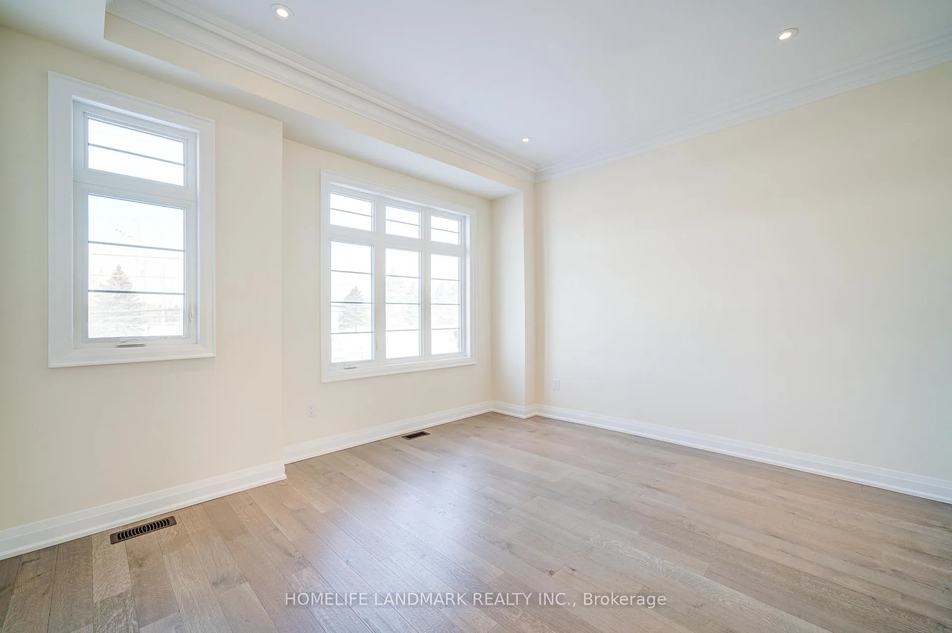 Photo 10 of 4285 Major Mackenzie Drive E, Markham, Angus Glen — HOMEH