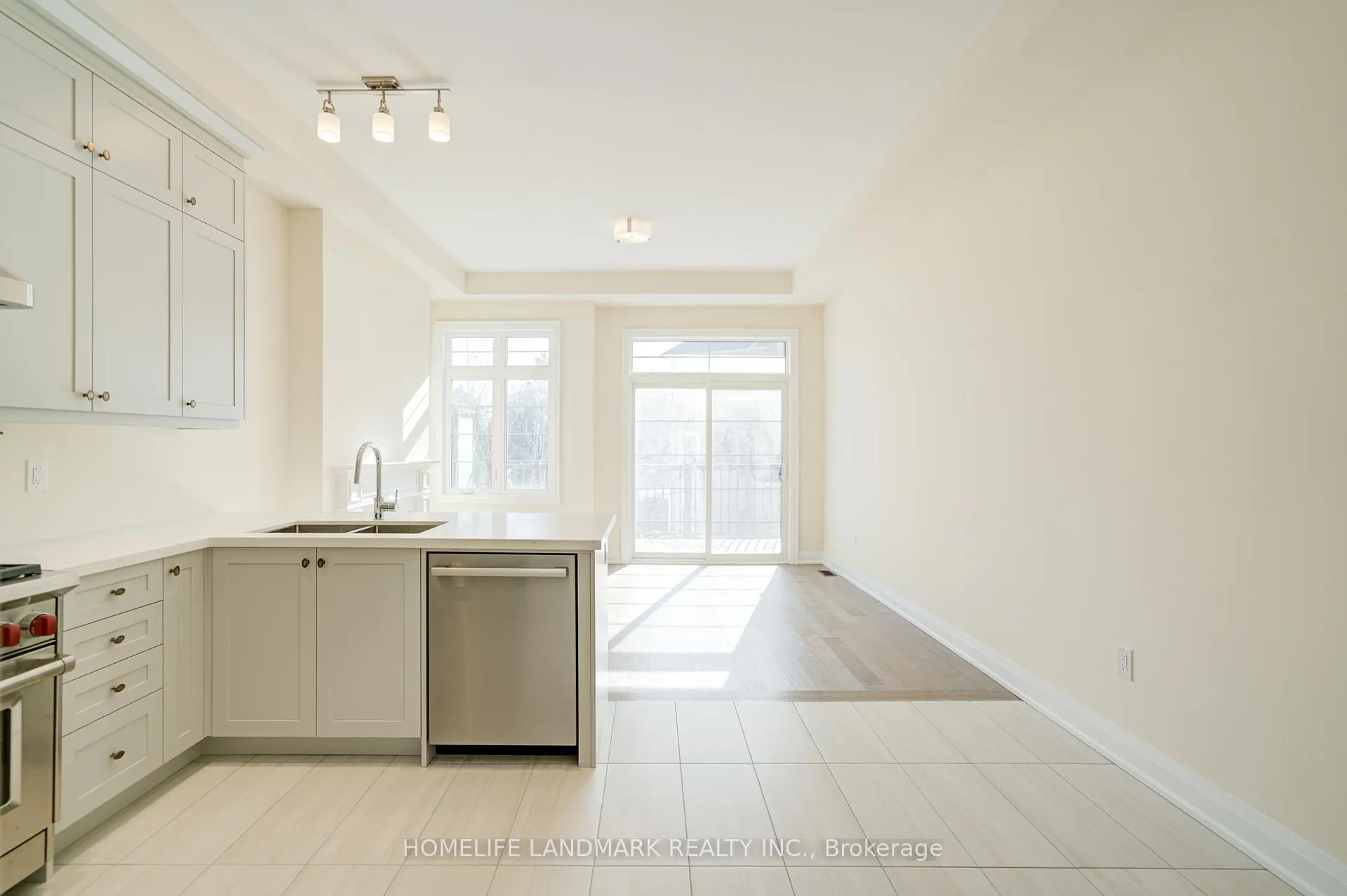 Photo 18 of 4285 Major Mackenzie Drive E, Markham, Angus Glen — HOMEH