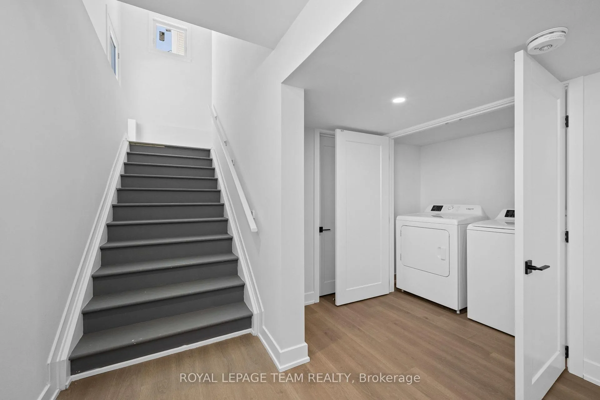 Photo 5 of Unit 2, 1102 Moore Street, Brockville — HOMEH