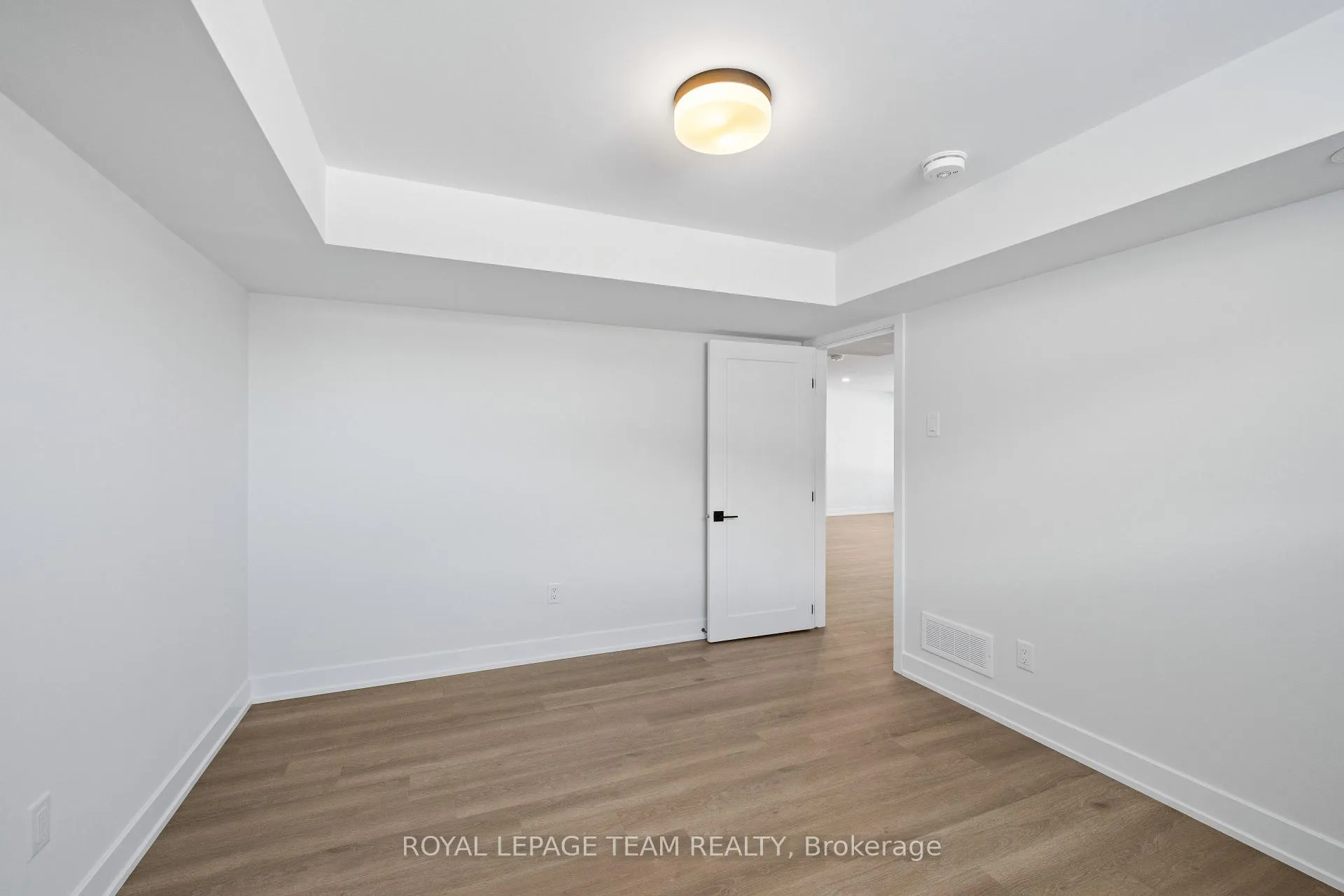 Photo 23 of Unit 2, 1102 Moore Street, Brockville — HOMEH