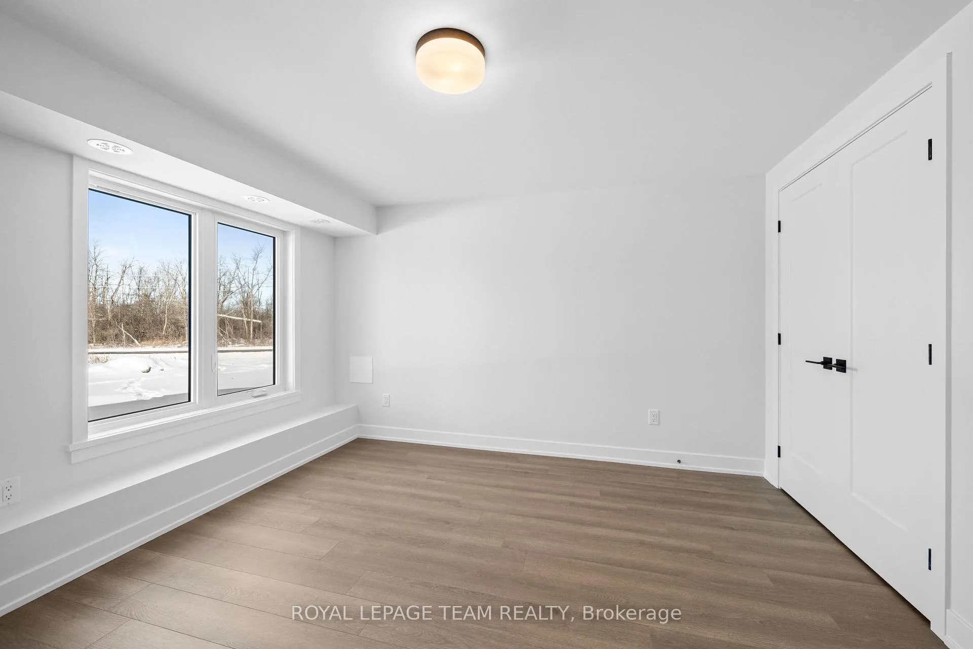 Photo 28 of Unit 2, 1102 Moore Street, Brockville — HOMEH