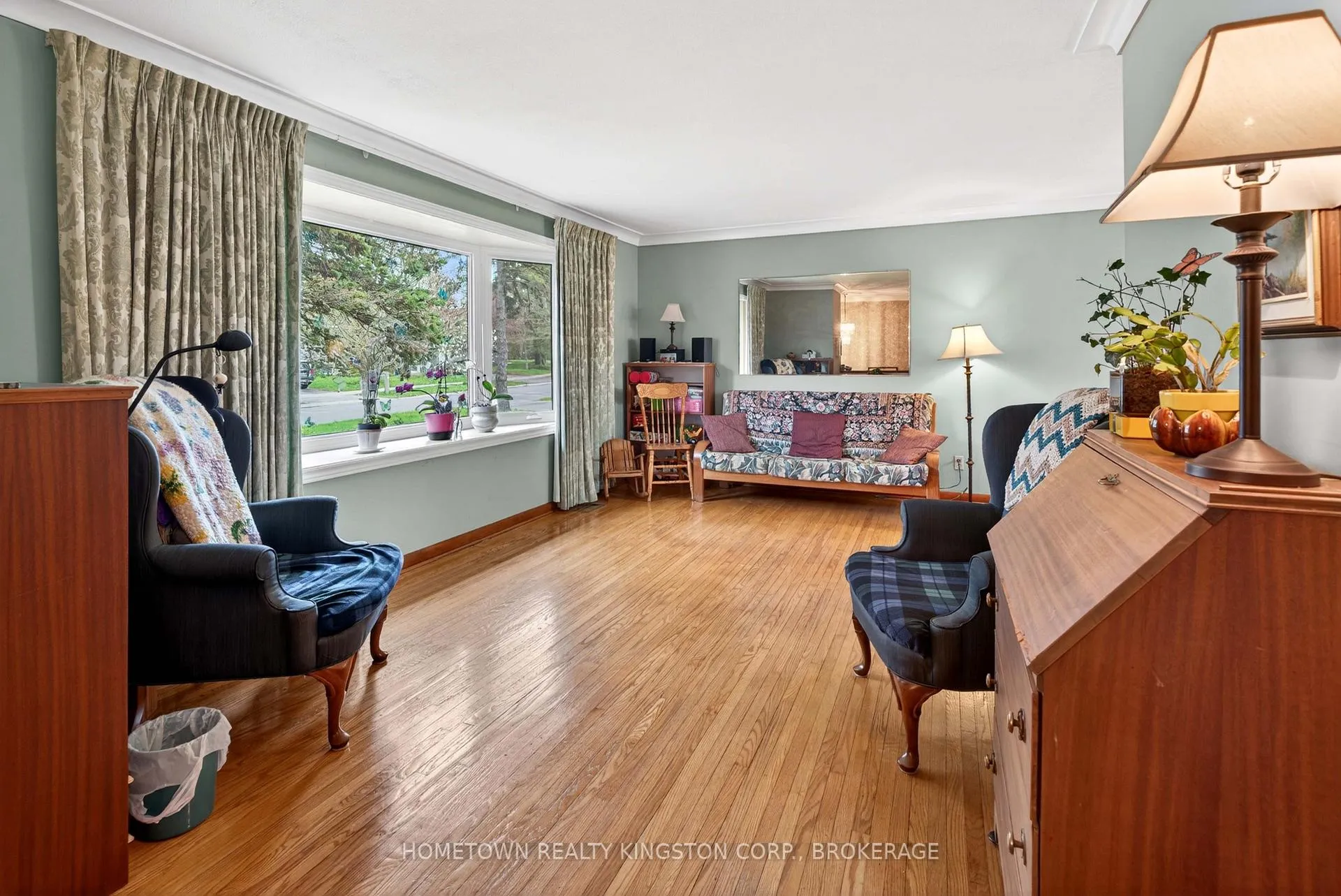 Photo 4 of 114 Campbell Crescent, Kingston, Central City West — HOMEH
