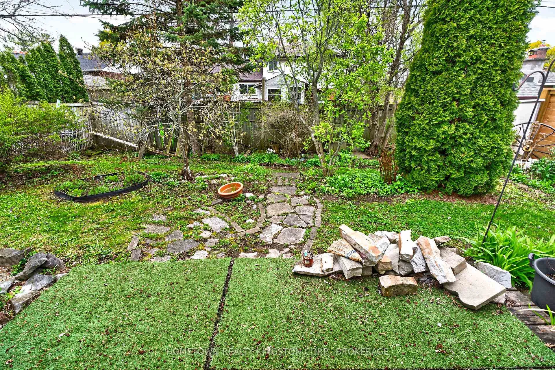 Photo 22 of 114 Campbell Crescent, Kingston, Central City West — HOMEH