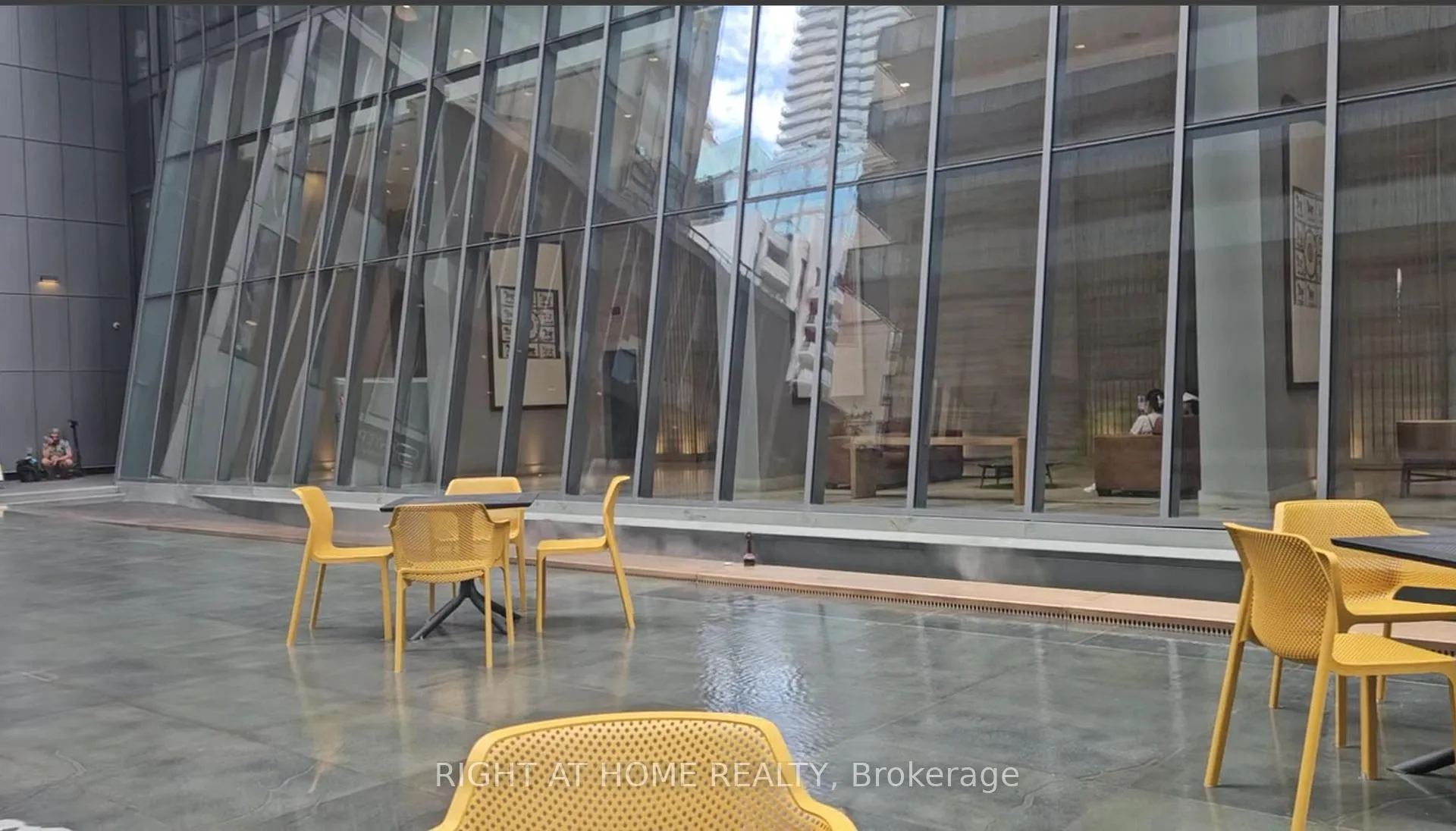Photo 4 of Unit 3613, 50 Charles St E Street, Toronto, Church-Yonge Corridor — HOMEH