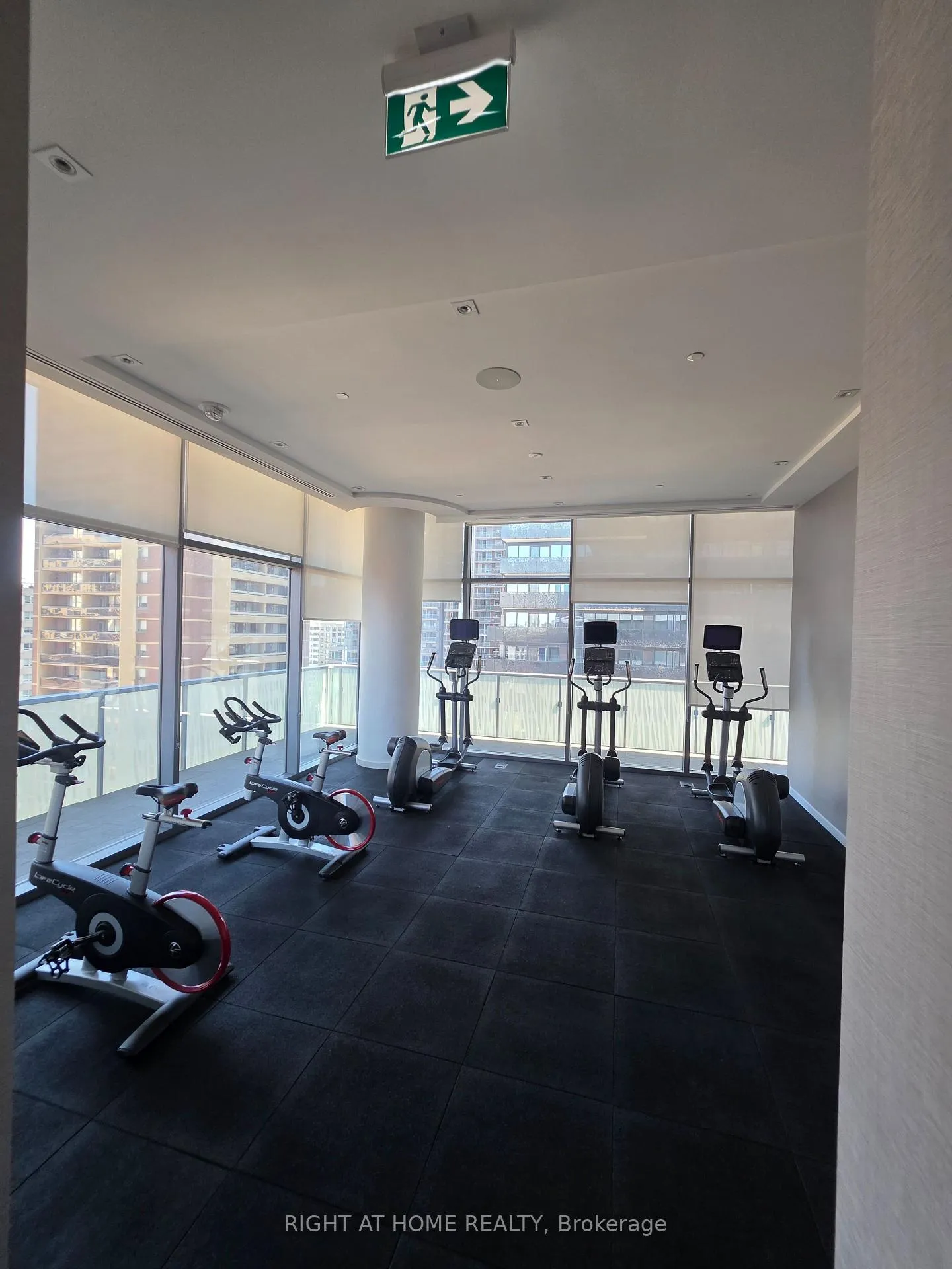 Photo 16 of Unit 3613, 50 Charles St E Street, Toronto, Church-Yonge Corridor — HOMEH