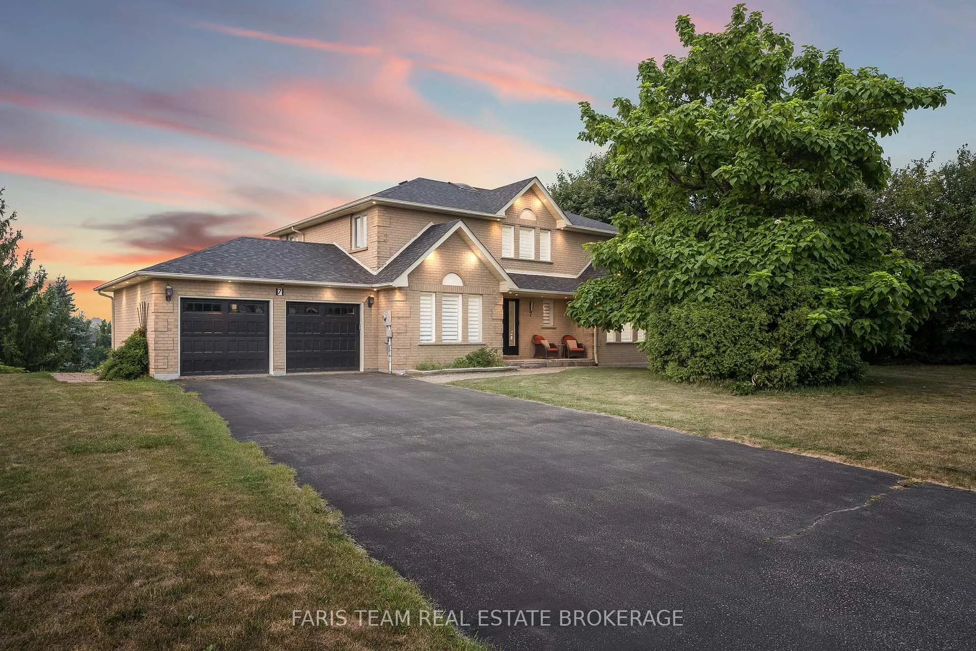 Photo of 7 Golfview Boulevard