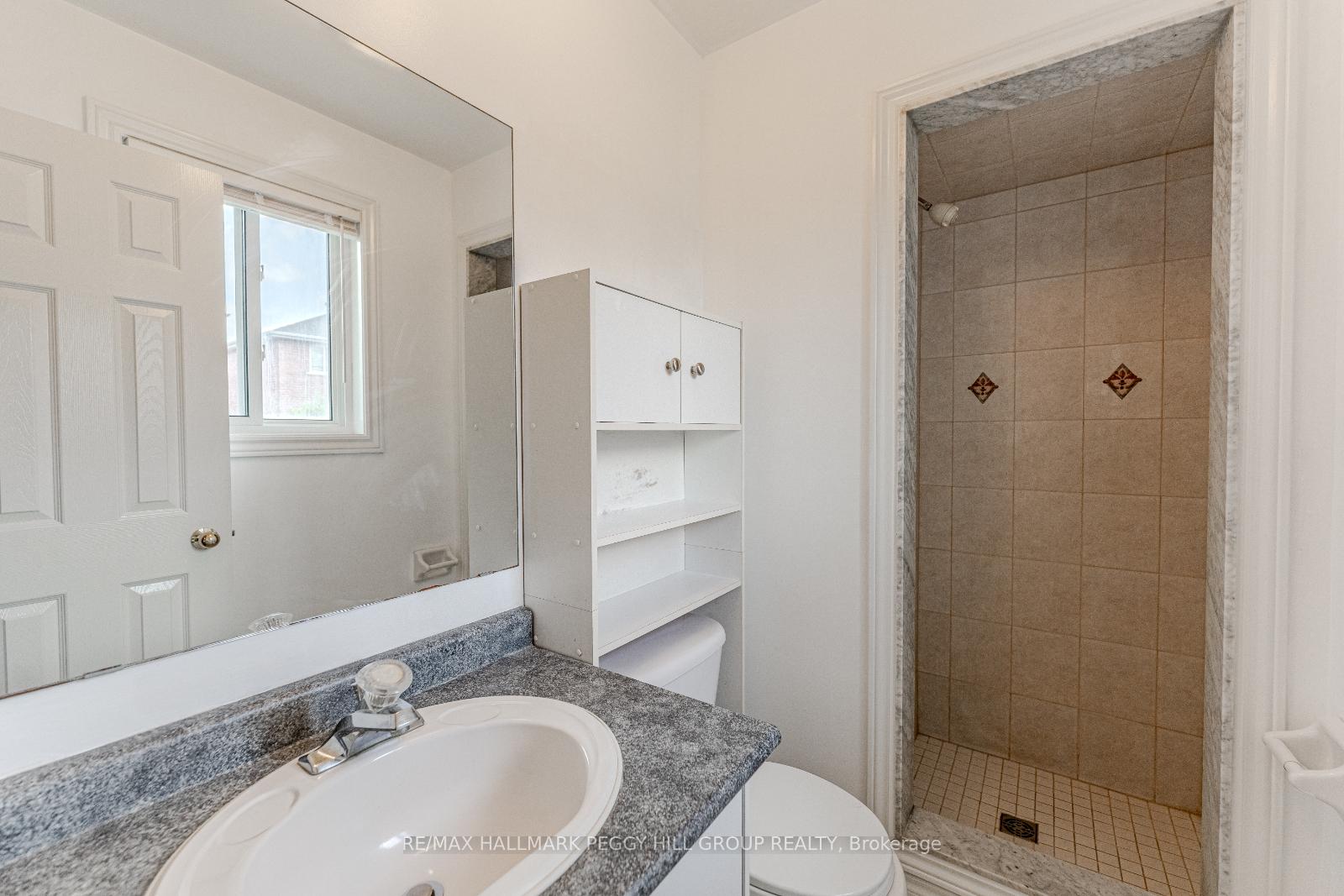 Photo 7 of Unit Upper Unit, 38 Reynolds Lane, Barrie, Edgehill Drive — HOMEH