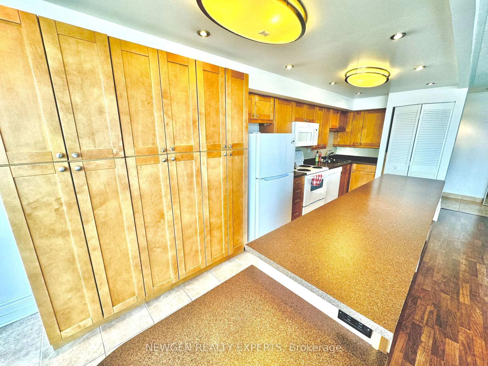 Photo 7 of Unit 14F, 86 Gerrard Street E, Toronto, Church-Yonge Corridor — HOMEH
