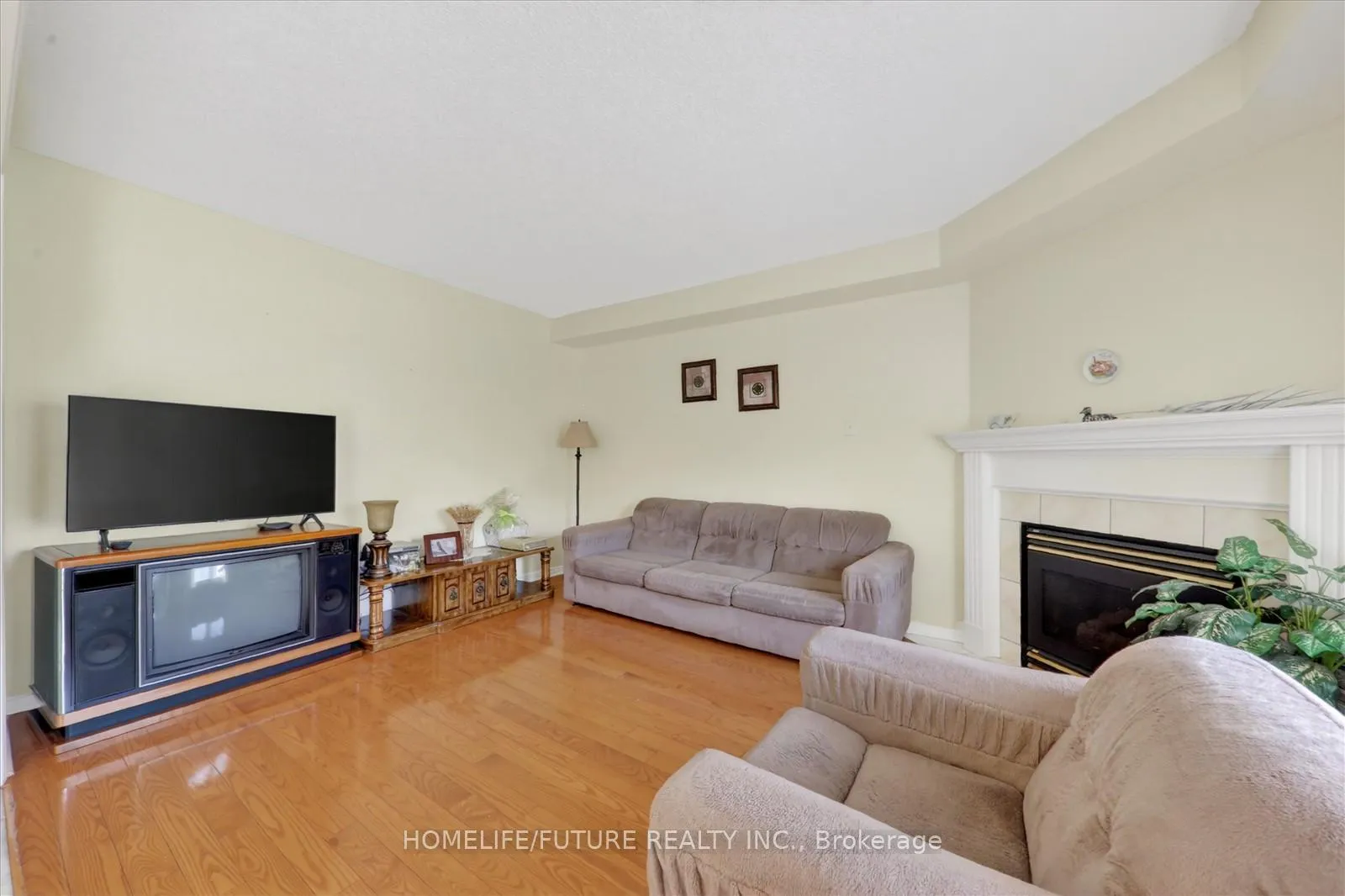 Photo 16 of 49 Kruger Road, Markham, Middlefield — HOMEH
