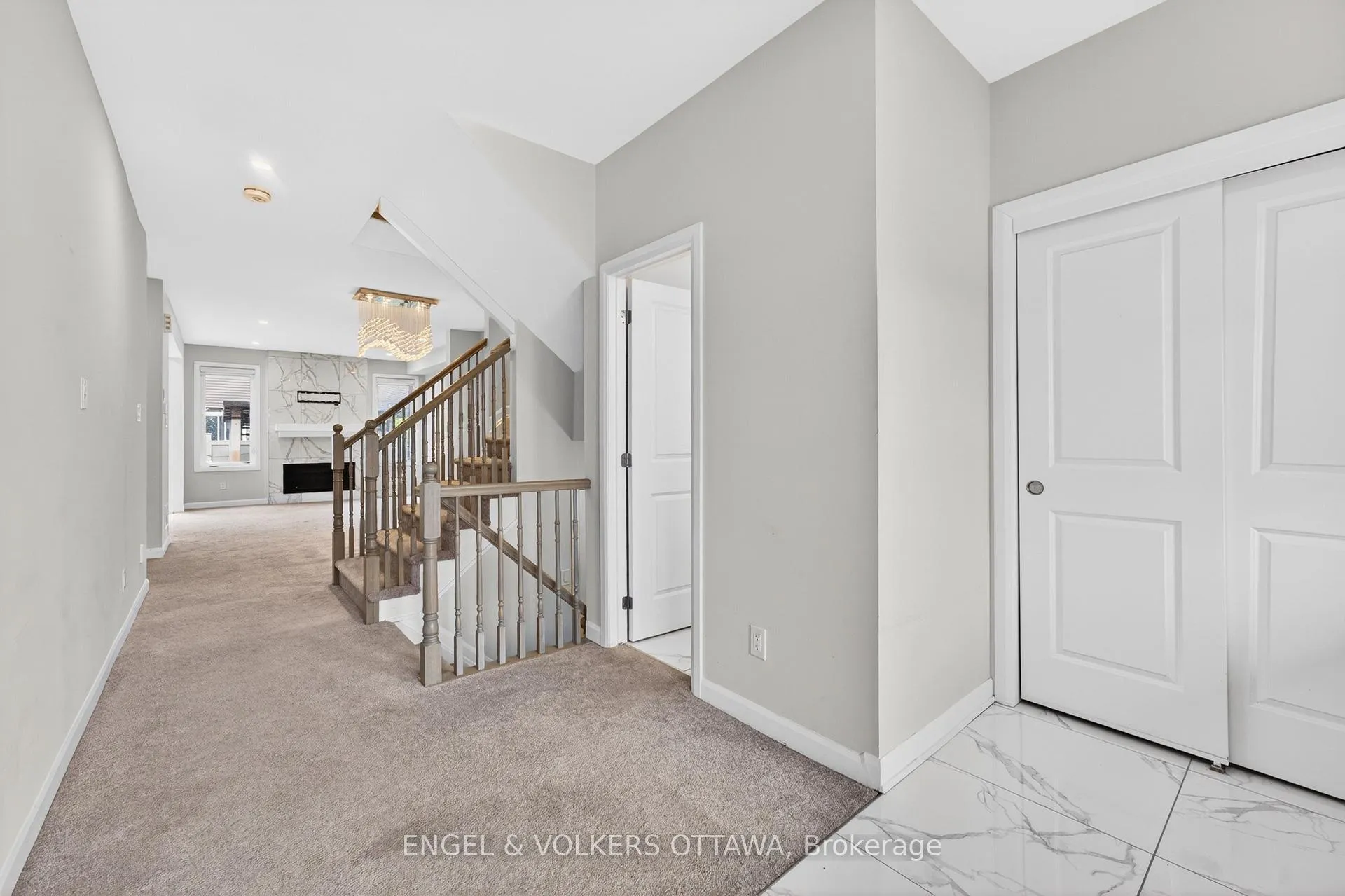 Photo 4 of 87 Coco Place, Ottawa, Kanata - Kanata Lakes/Heritage Hills — HOMEH
