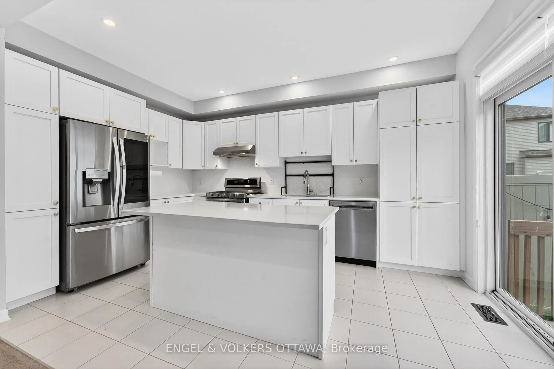 Photo 11 of 87 Coco Place, Ottawa, Kanata - Kanata Lakes/Heritage Hills — HOMEH