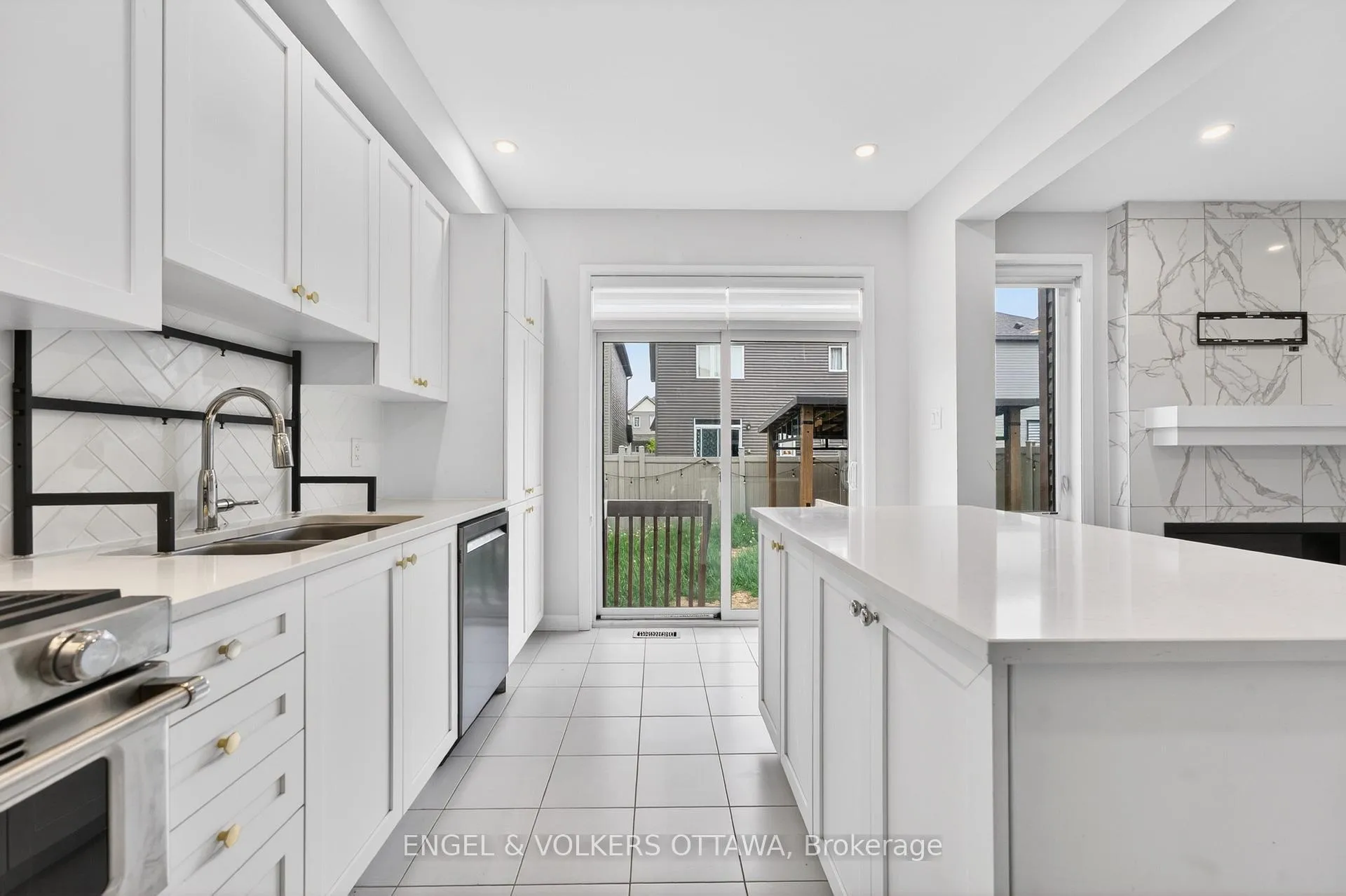 Photo 15 of 87 Coco Place, Ottawa, Kanata - Kanata Lakes/Heritage Hills — HOMEH